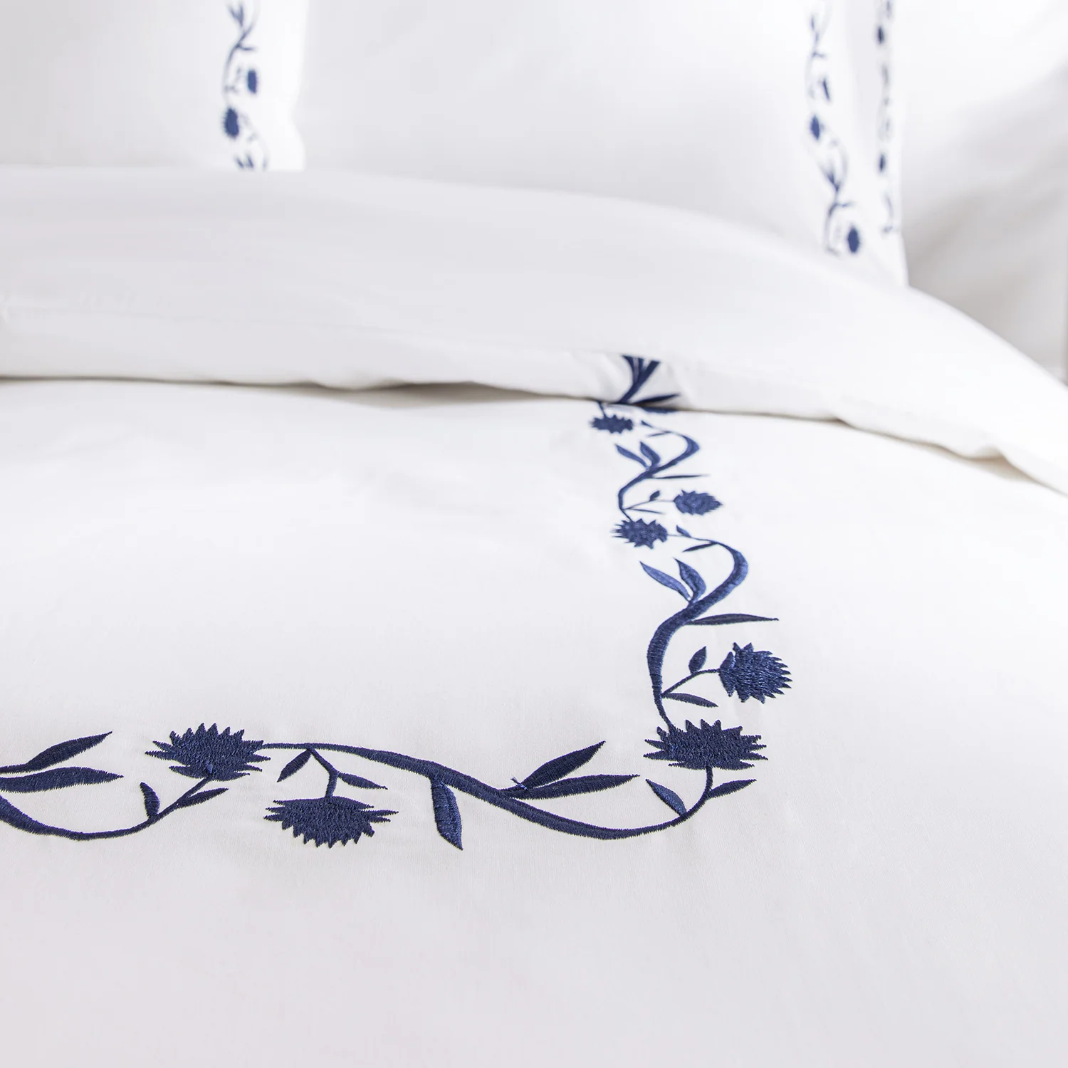 Adeline Midnight Blue Floral Embroidered 600 Thread Count Cotton Sateen Duvet Set - Image 7