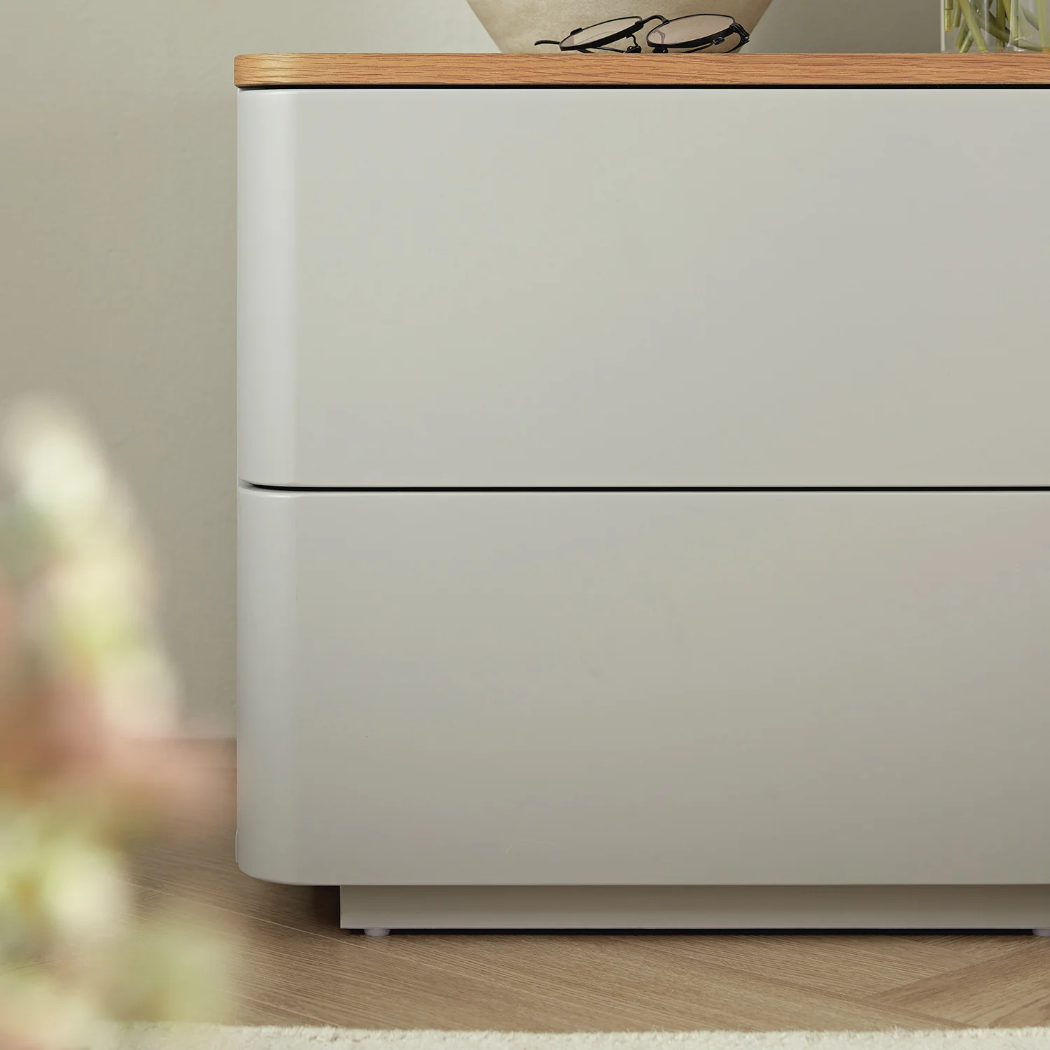 Agnes Curved Edge 2 Drawer Bedside Table, Dove Grey with Oak Top - Image 4