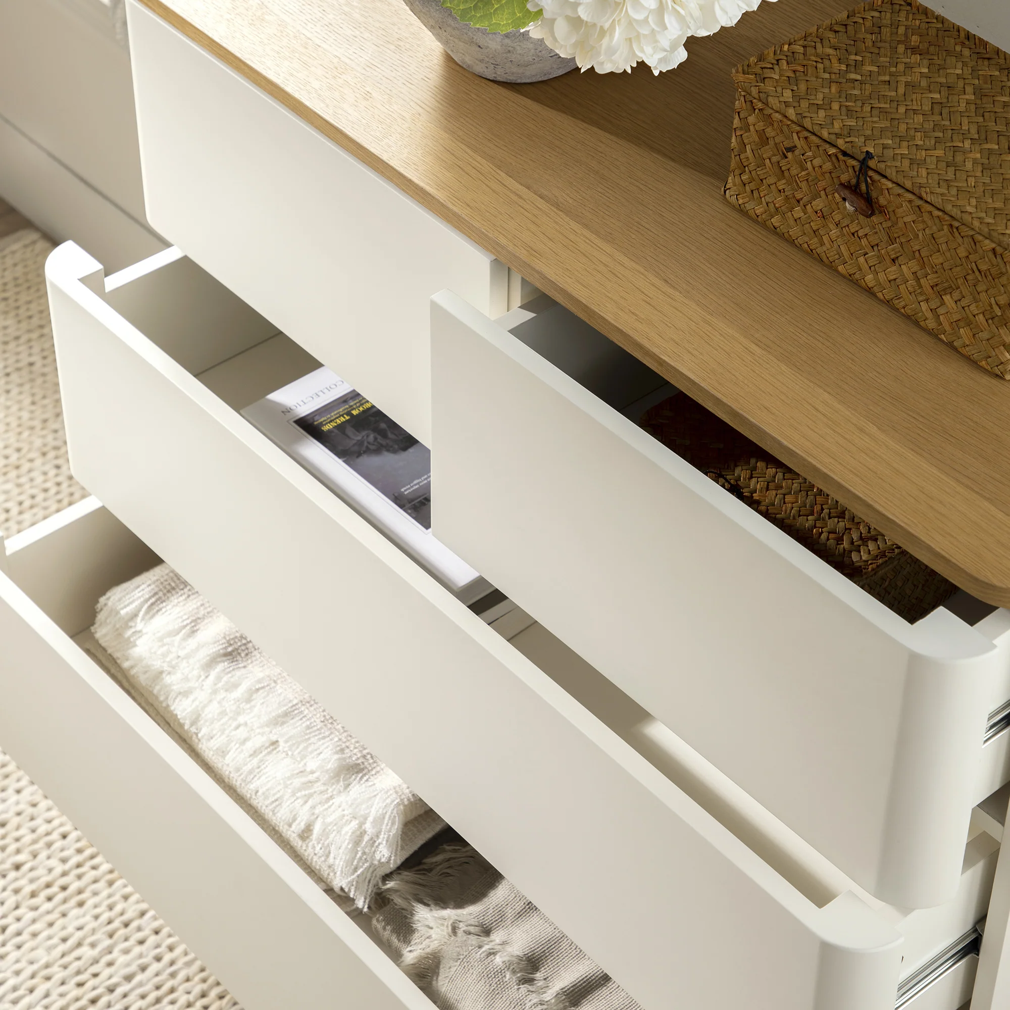 Agnes Curved Edge 2 over 3 Chest of Drawers, Off White with Oak Top - Image 3