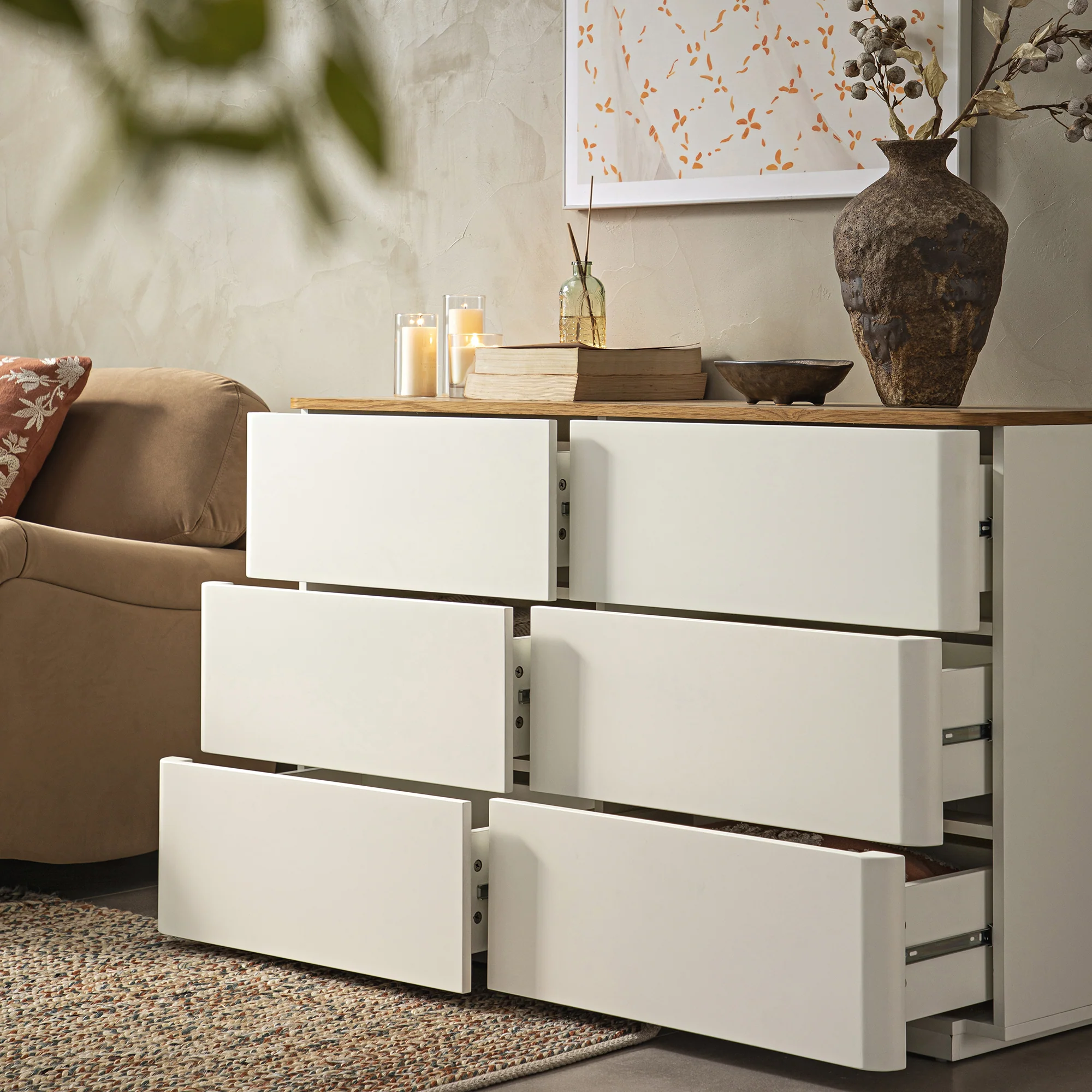 Agnes Curved Edge Chest of 6 Drawers, Off White with Oak Top - Image 3