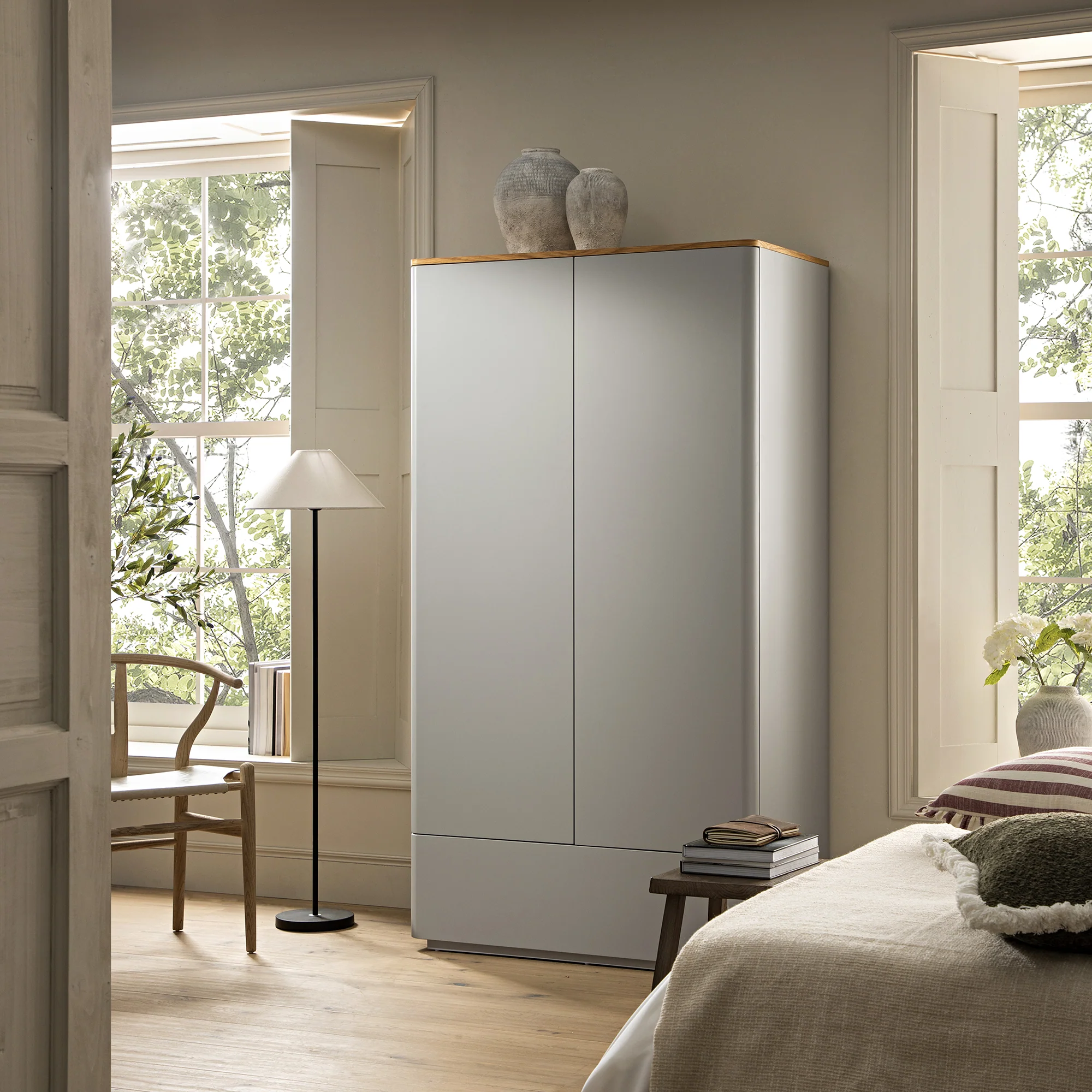 Agnes Curved Edge Double Wardrobe, Dove Grey with Oak Top - Image 3