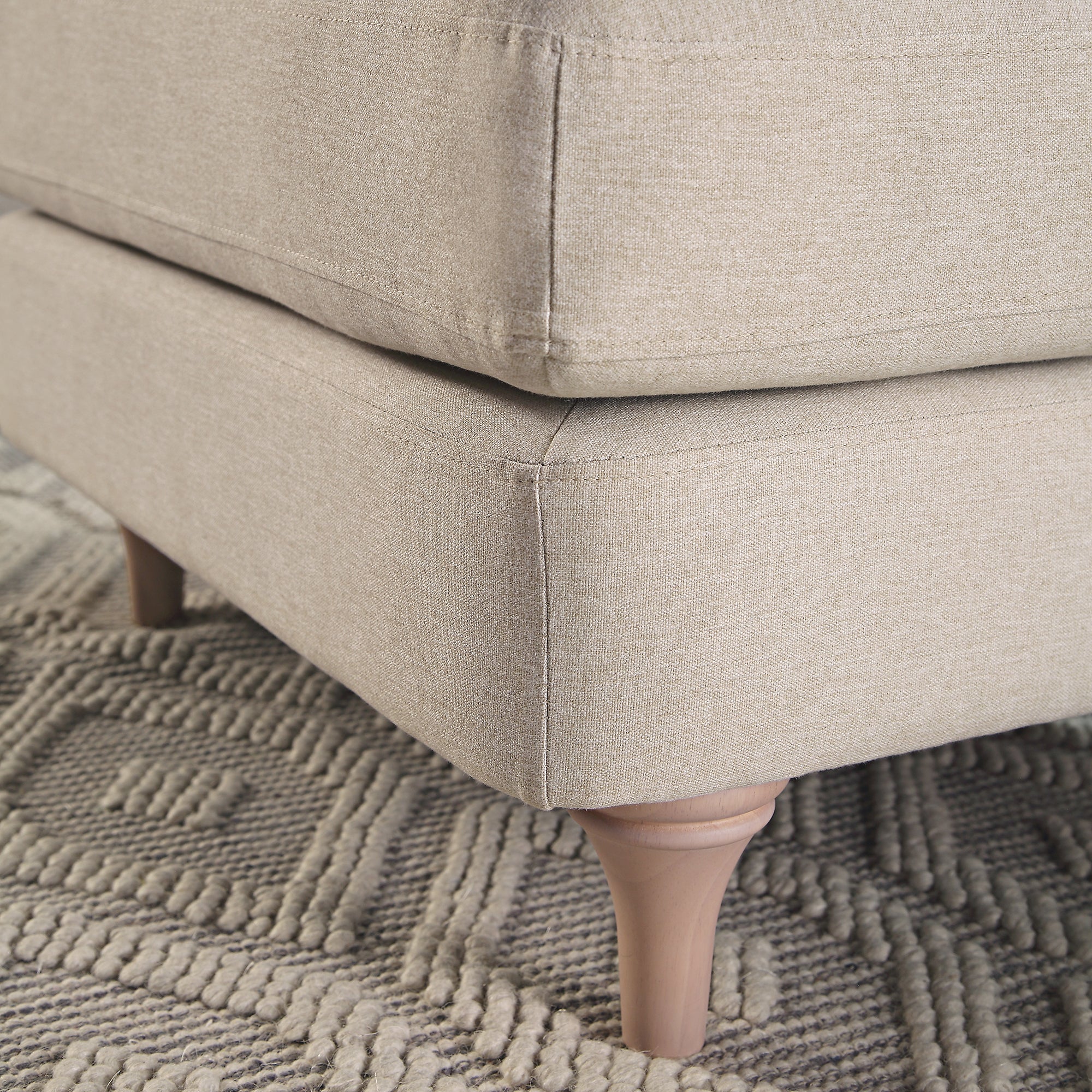 Avanti Handwoven Light Grey and Cream Diamond Bobble Wool Rug - Image 3