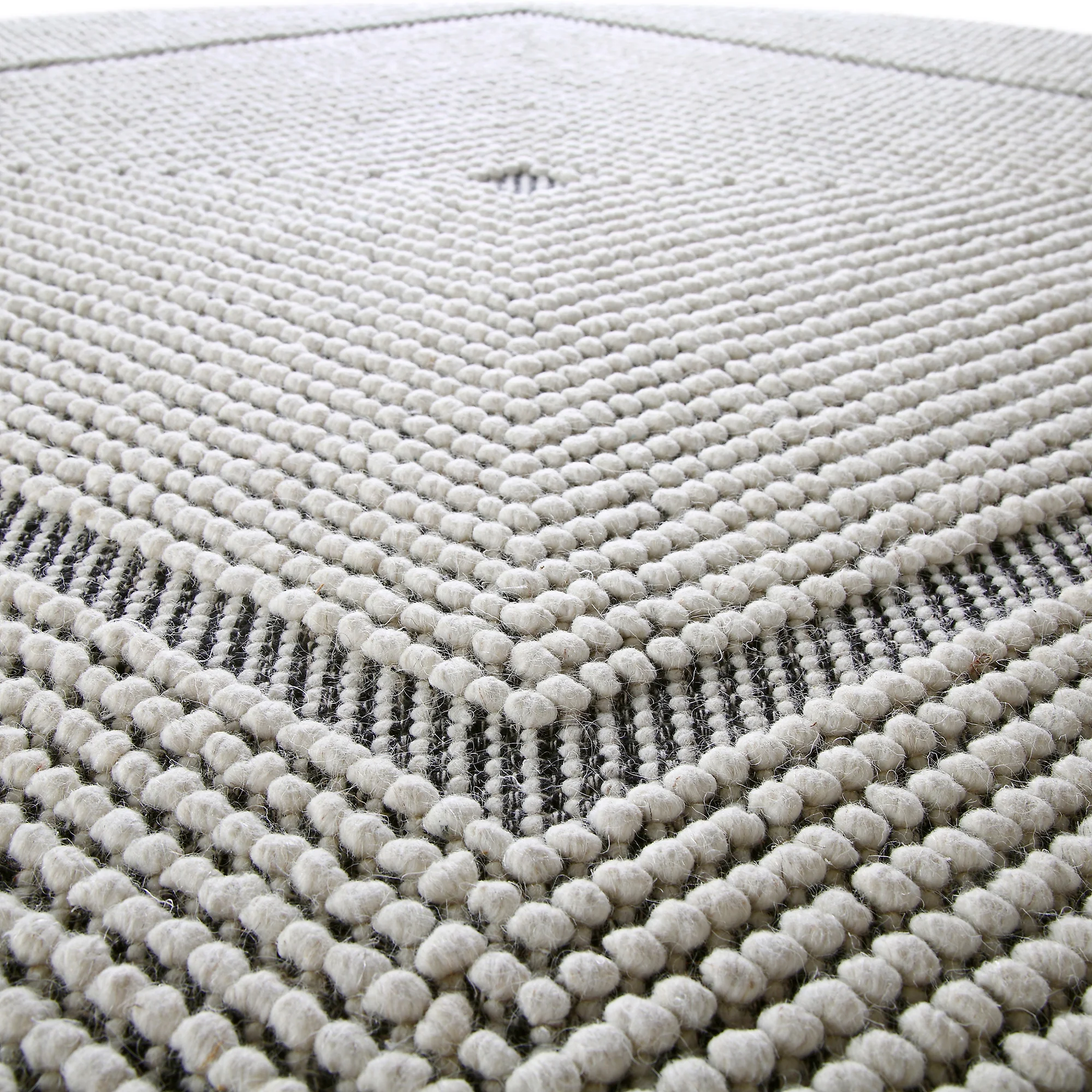 Avanti Handwoven Salt and Pepper Diamond Bobble Wool Round Rug - Image 5