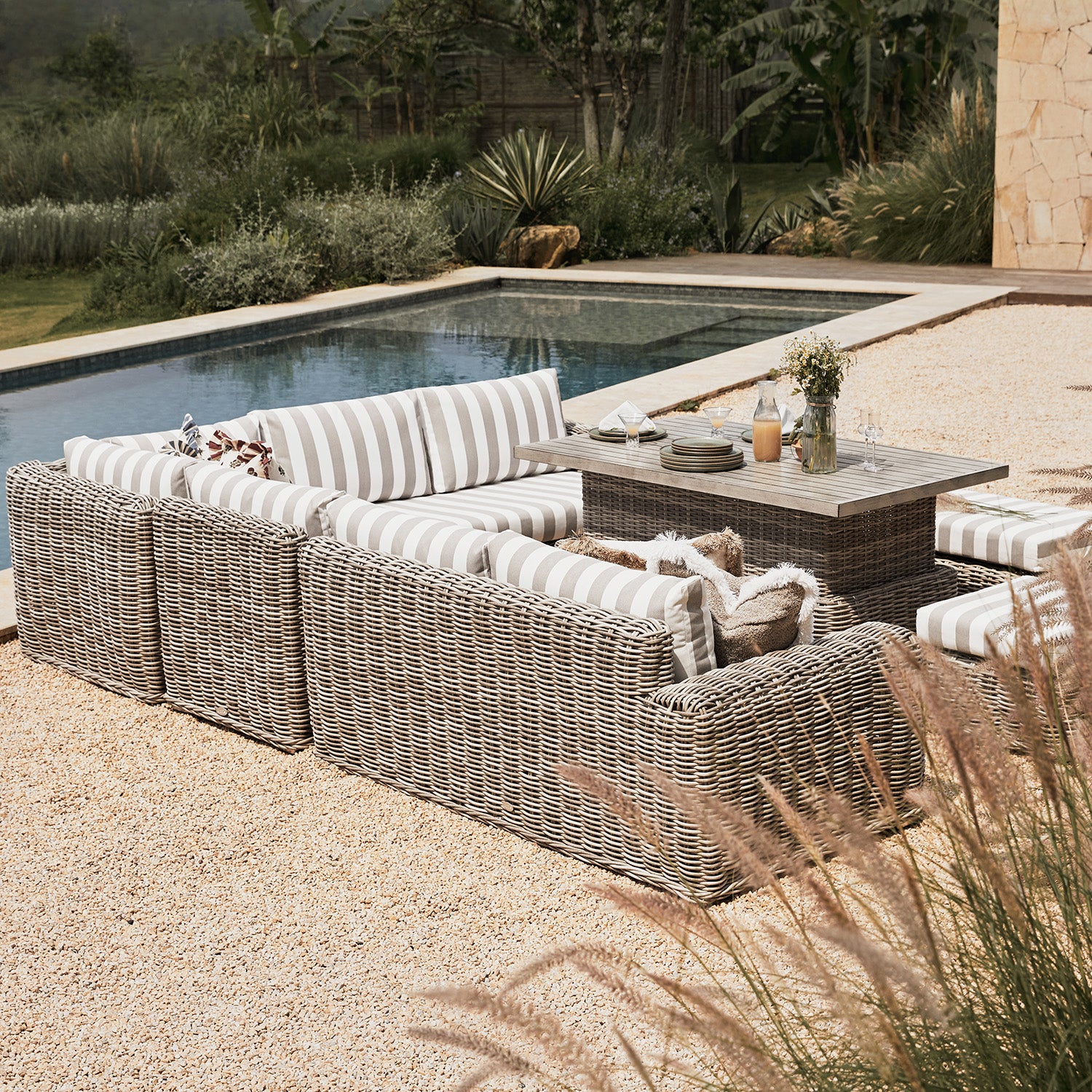 Bellagio Round Wicker Large Corner Casual Dining Set with Rising Table, Light Grey with Taupe Stripes - Image 5