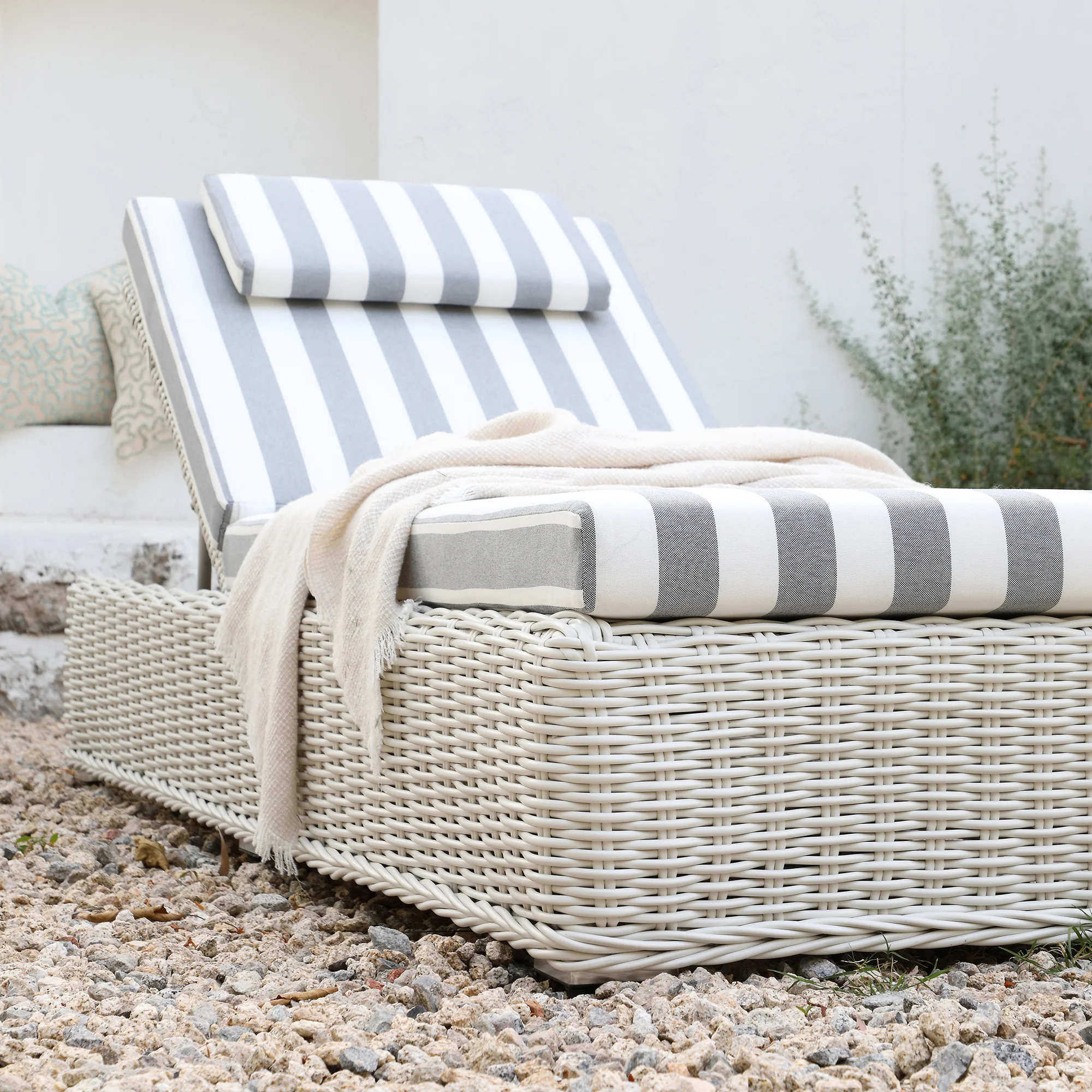 Bellagio Round Wicker Sun Lounger with Headrest, White with Blue Stripes - Image 7