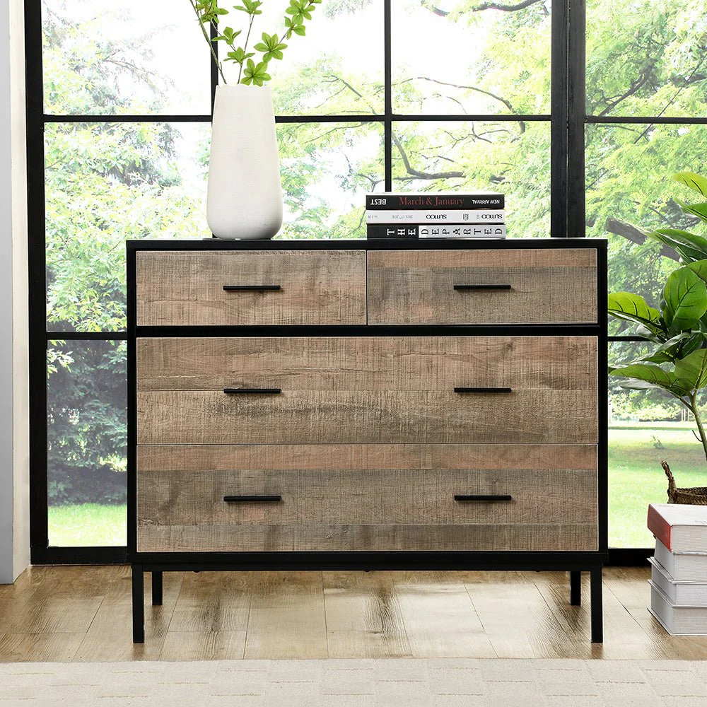 Carnaby 2 over 2 Chest of Drawers - Image 2