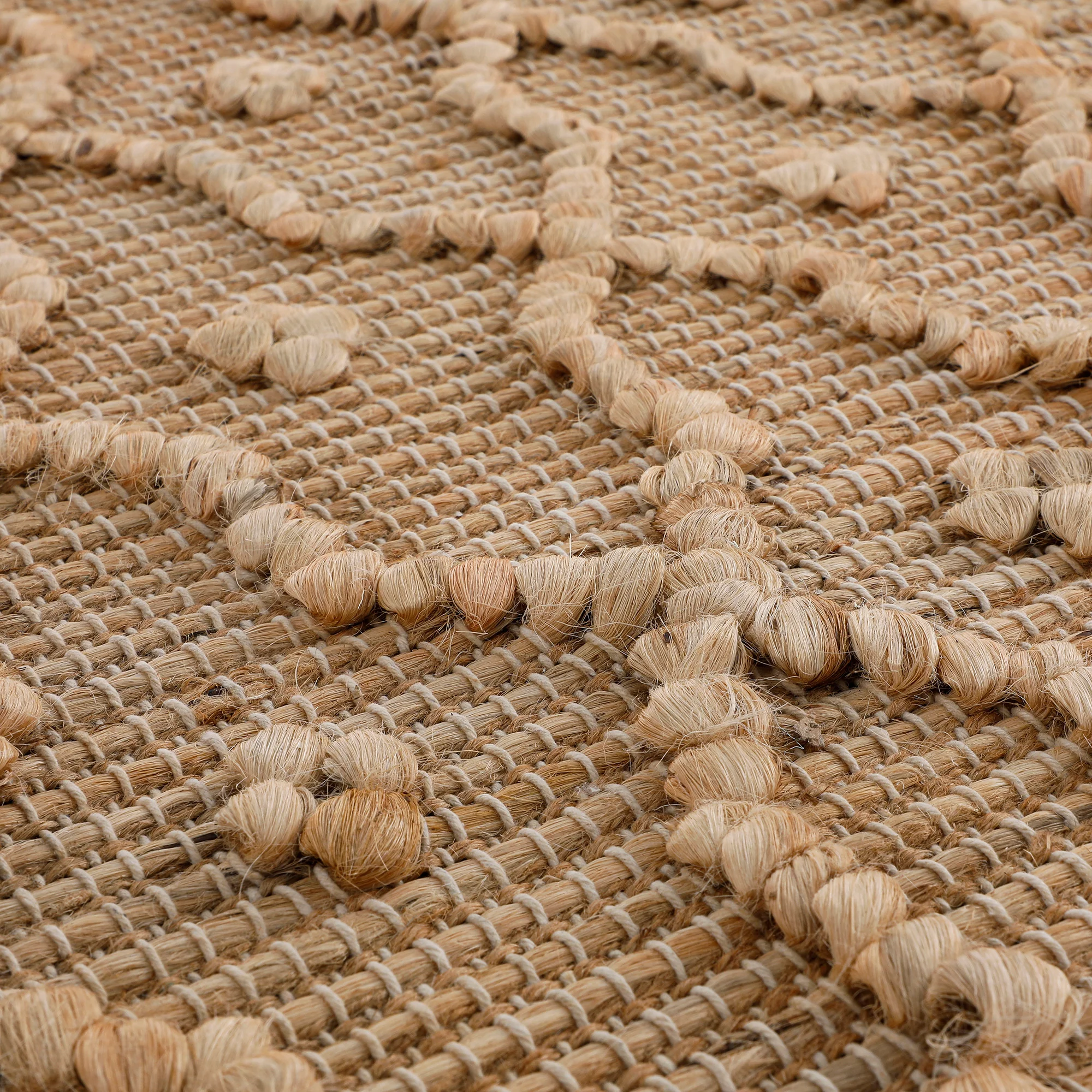 Casablanca Trellis Handwoven & Knotted Natural Jute Round Rug - Image 5