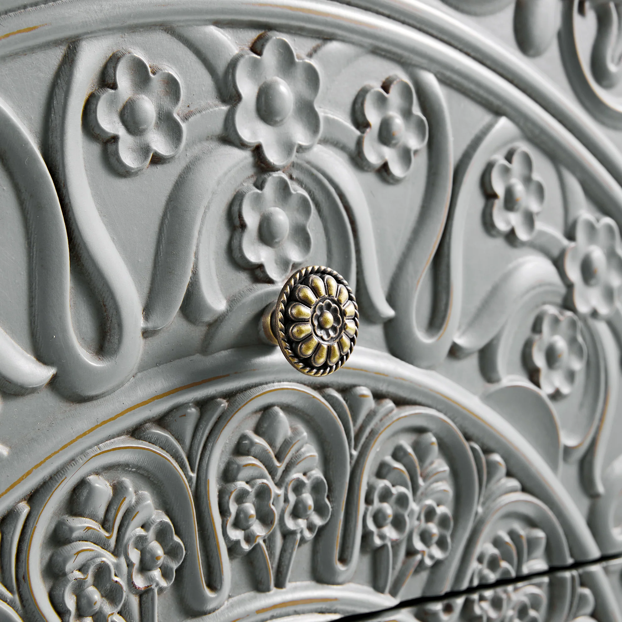Chantilly Mid Grey Carved 3 over 4 Drawer Chest - Image 11