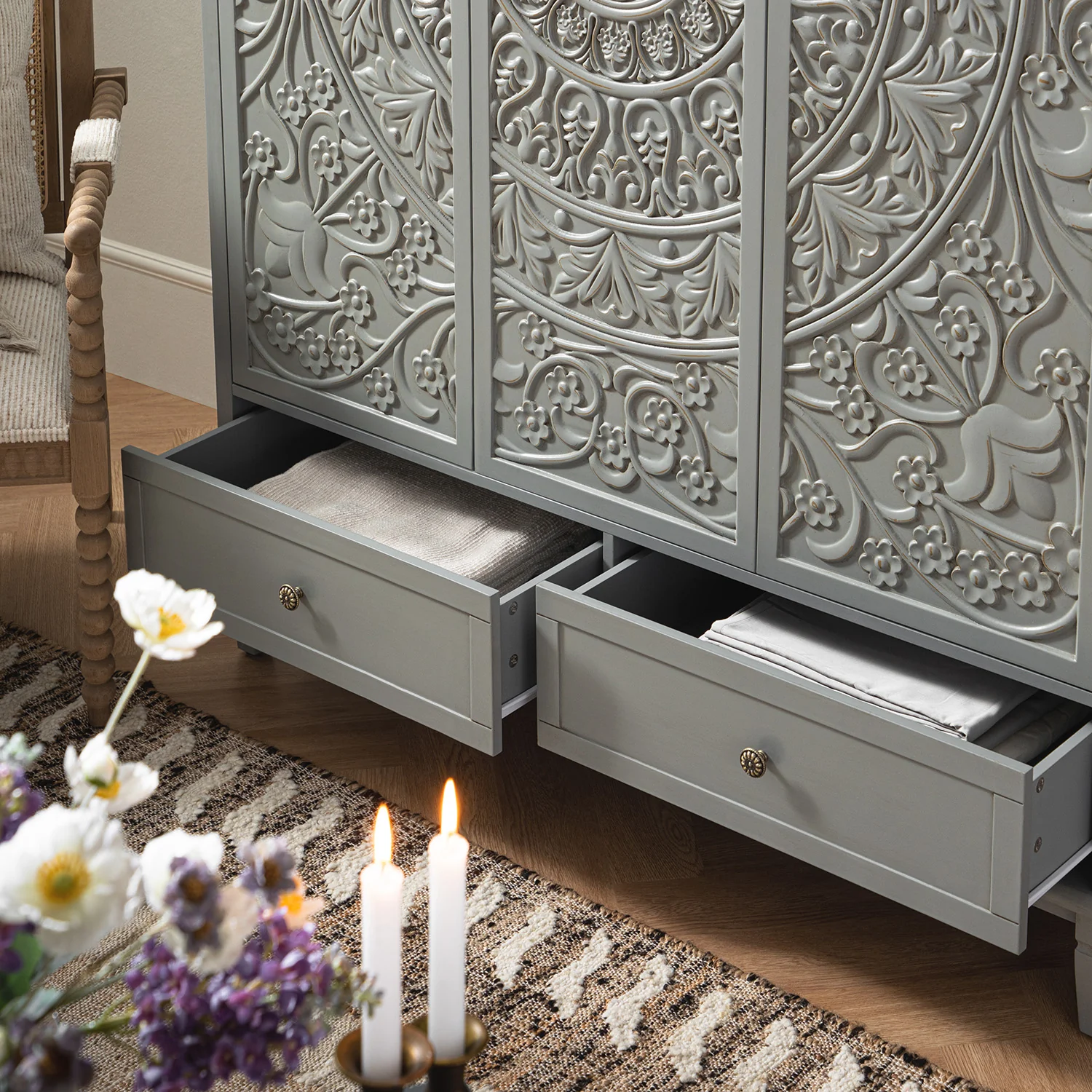 Chantilly Mid Grey Carved Triple Wardrobe - Image 4