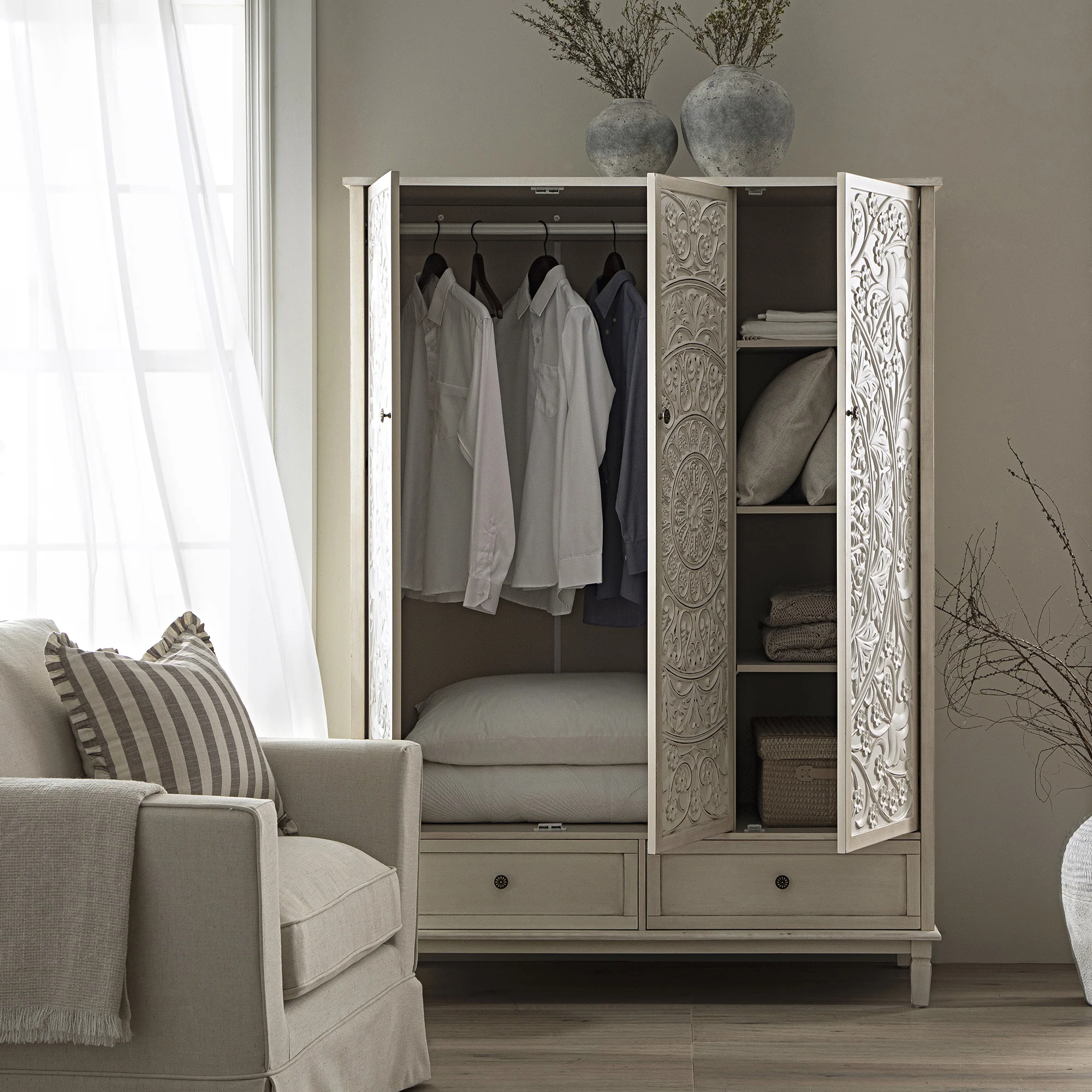 Chantilly Whitewashed Carved Triple Wardrobe - Image 3