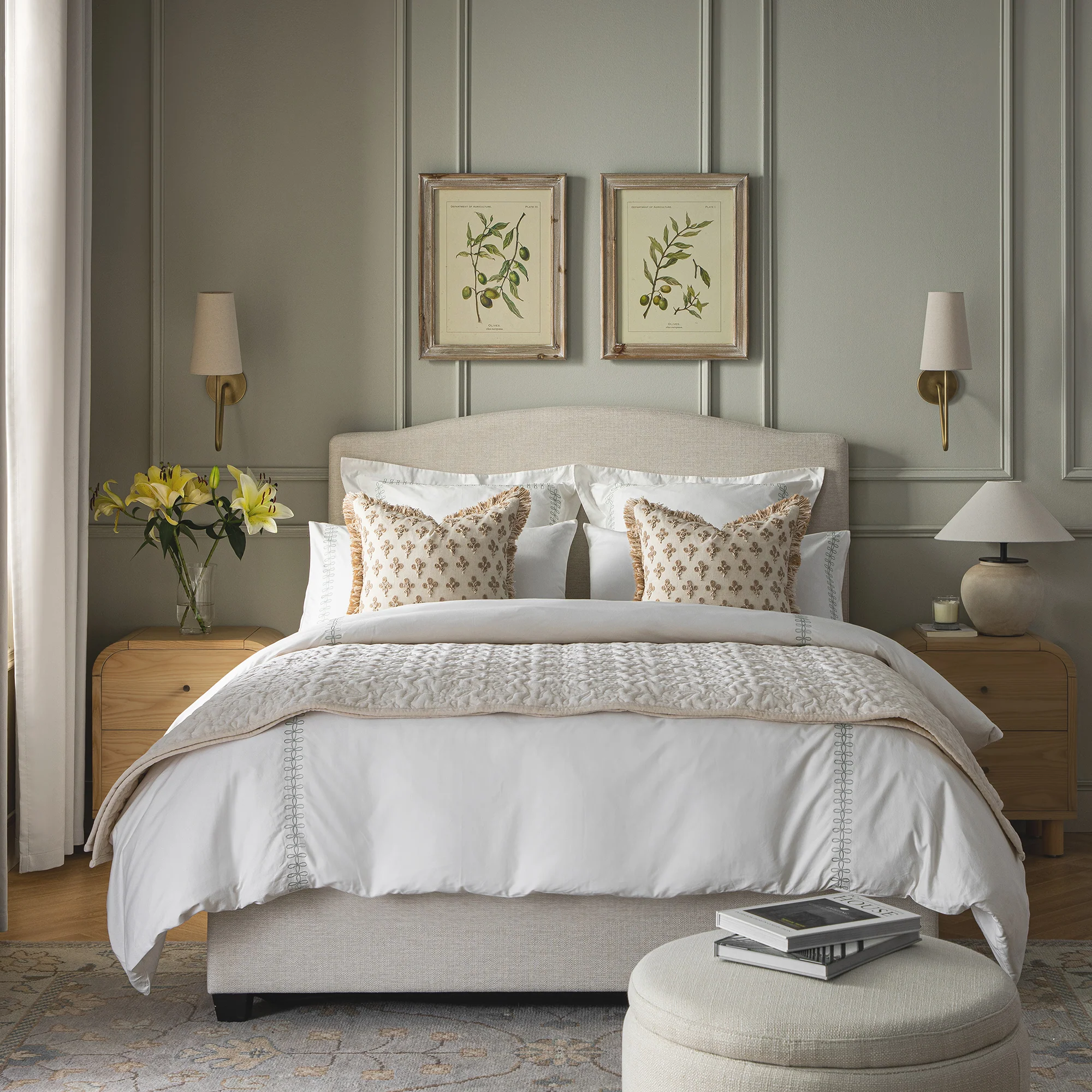 Chilworth Upholstered Ottoman Storage Bed, Ivory Weave Fabric - Image 2