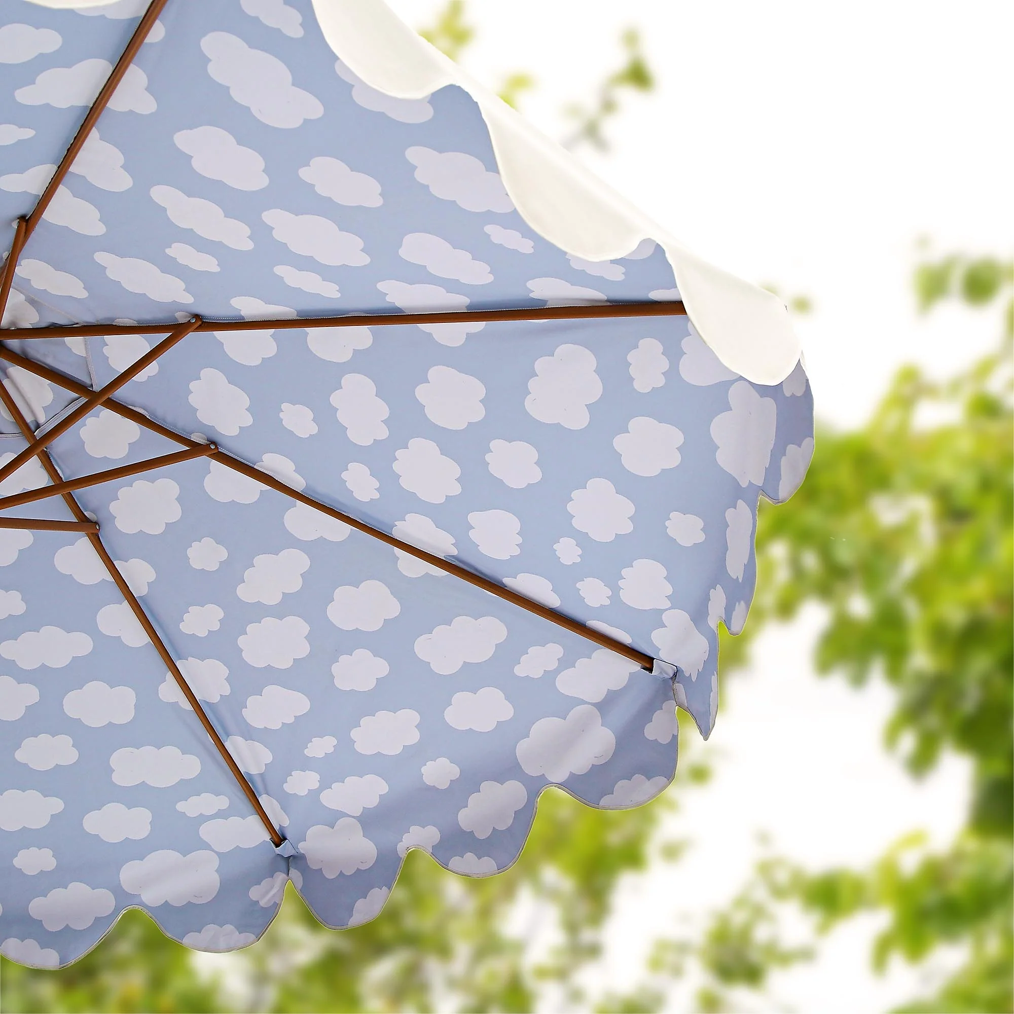 Cloud Pattern 2.6M Octagonal Tassel Parasol with Aluminium Tilt - Image 3