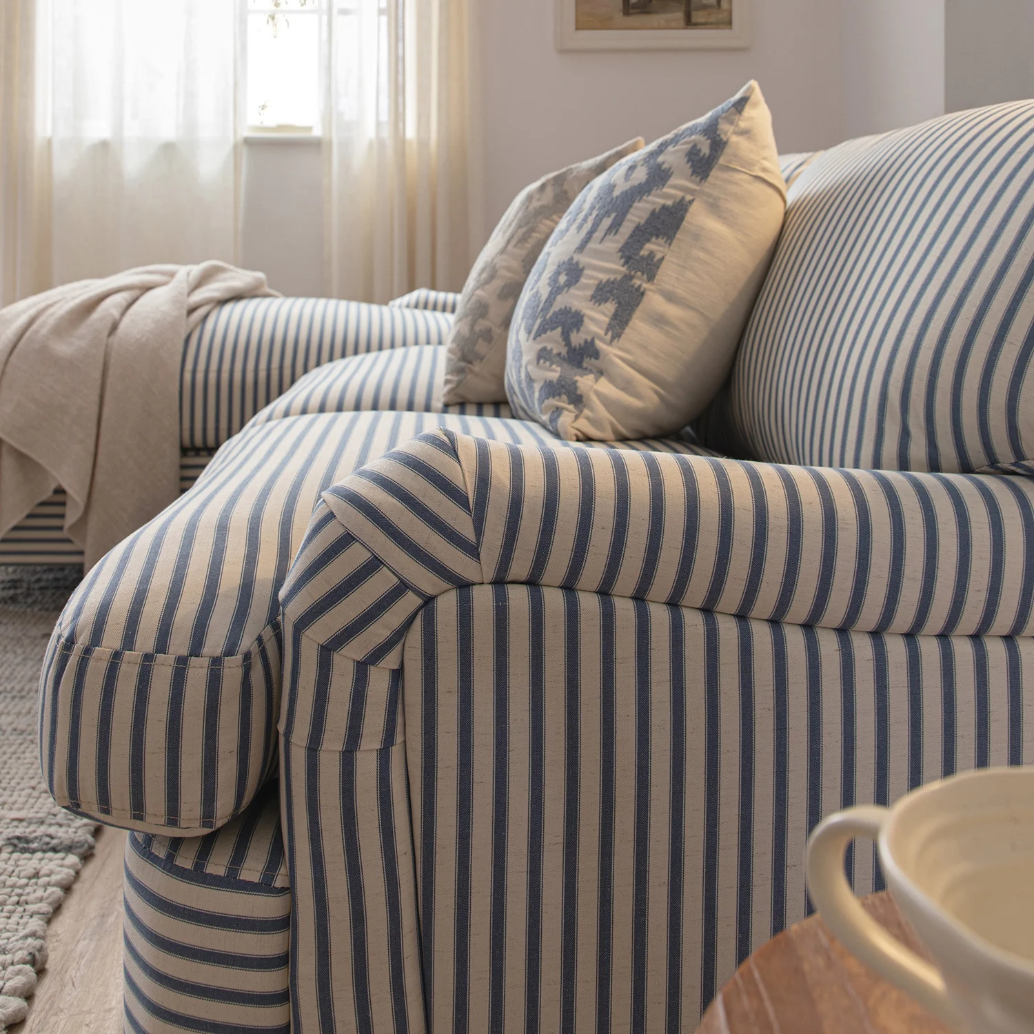 Daphnis Blue Striped Linen Blend Sofa Bed, Grande Chaise Left Hand Facing - Image 7
