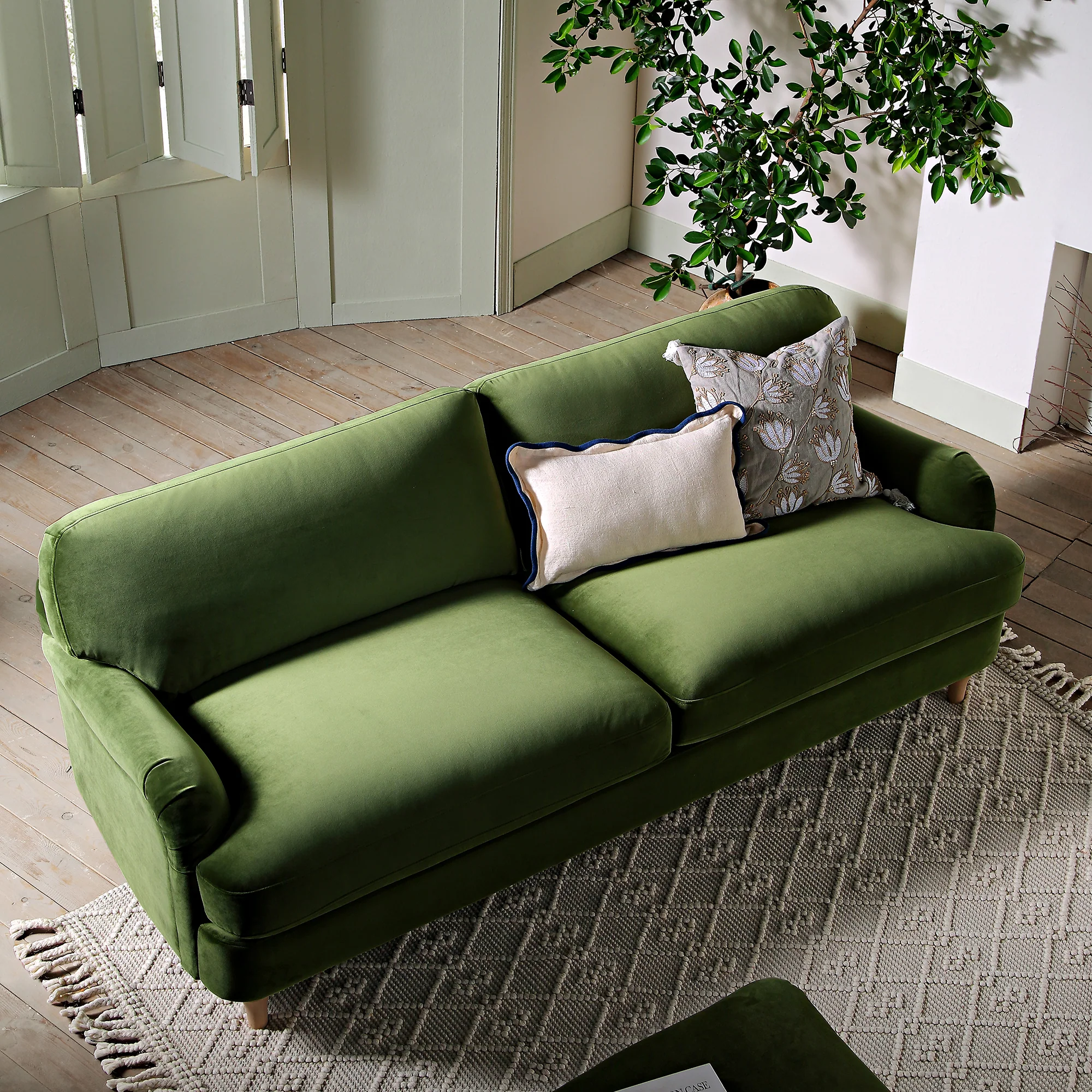 Daphnis Fern Green Velvet Sofa, 3-Seater - Image 3
