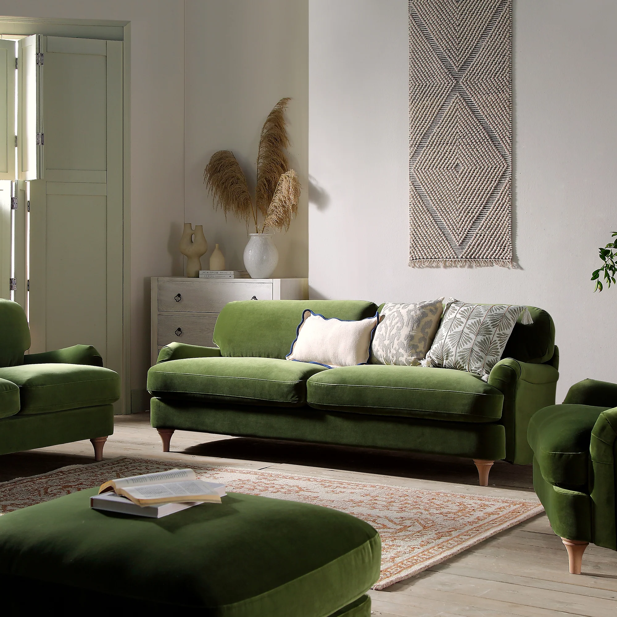 Daphnis Fern Green Velvet Sofa, 3-Seater - Image 5