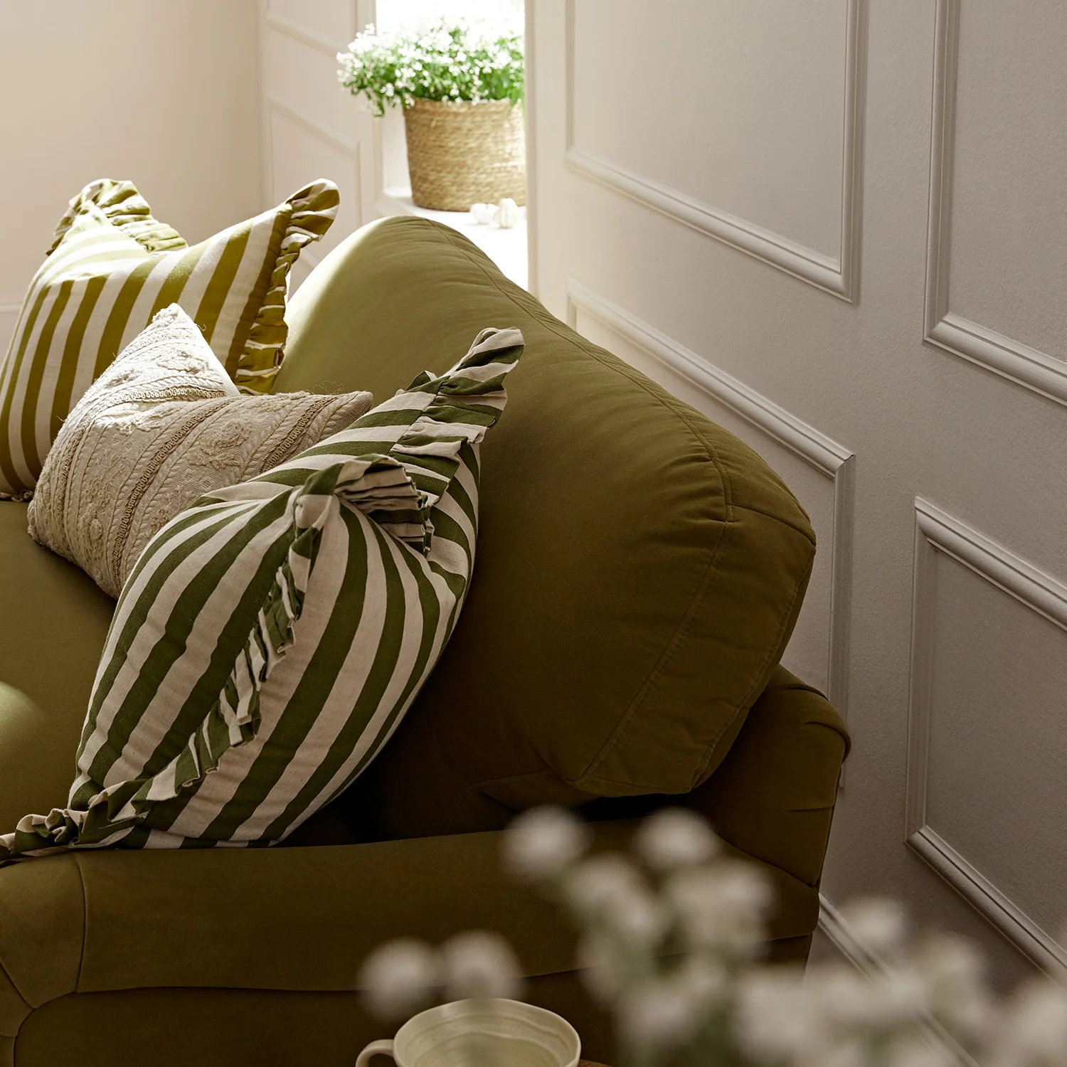 Daphnis Fudge Velvet Sofa Bed, Loveseat - Image 11