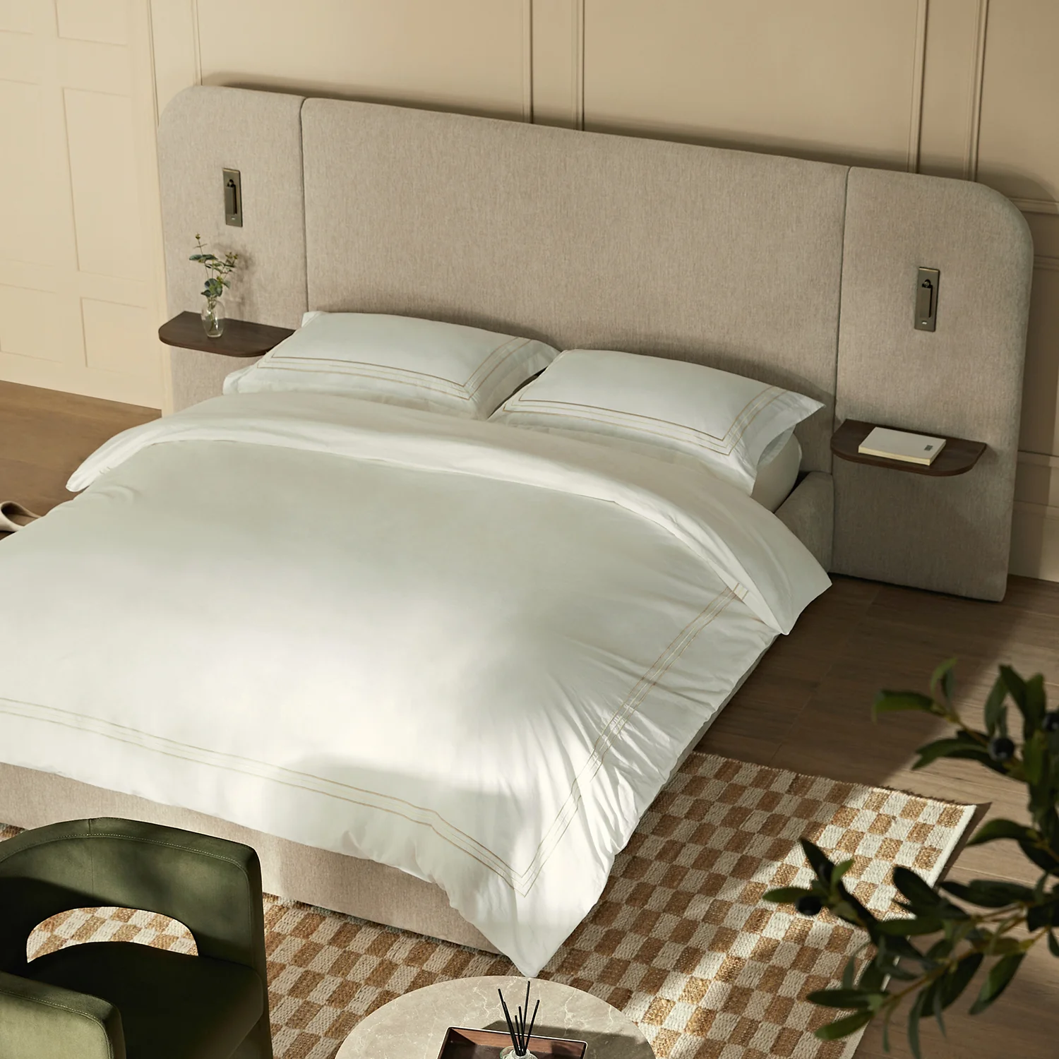 Della Extended Headboard Storage Bed, Soft Beige Chenille - Image 4
