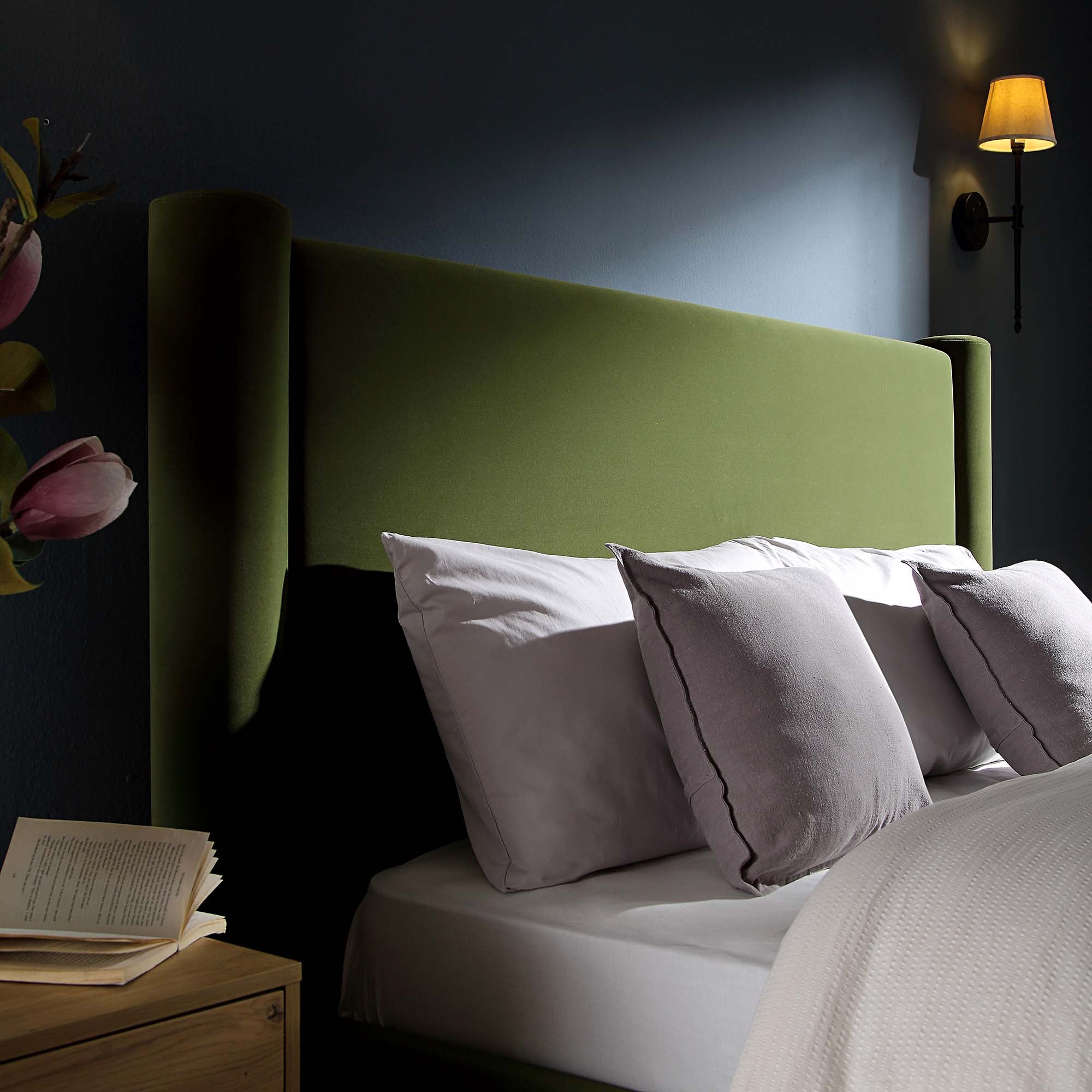 Galerie Moss Green Velvet Pillar Upholstered Bed - Image 3