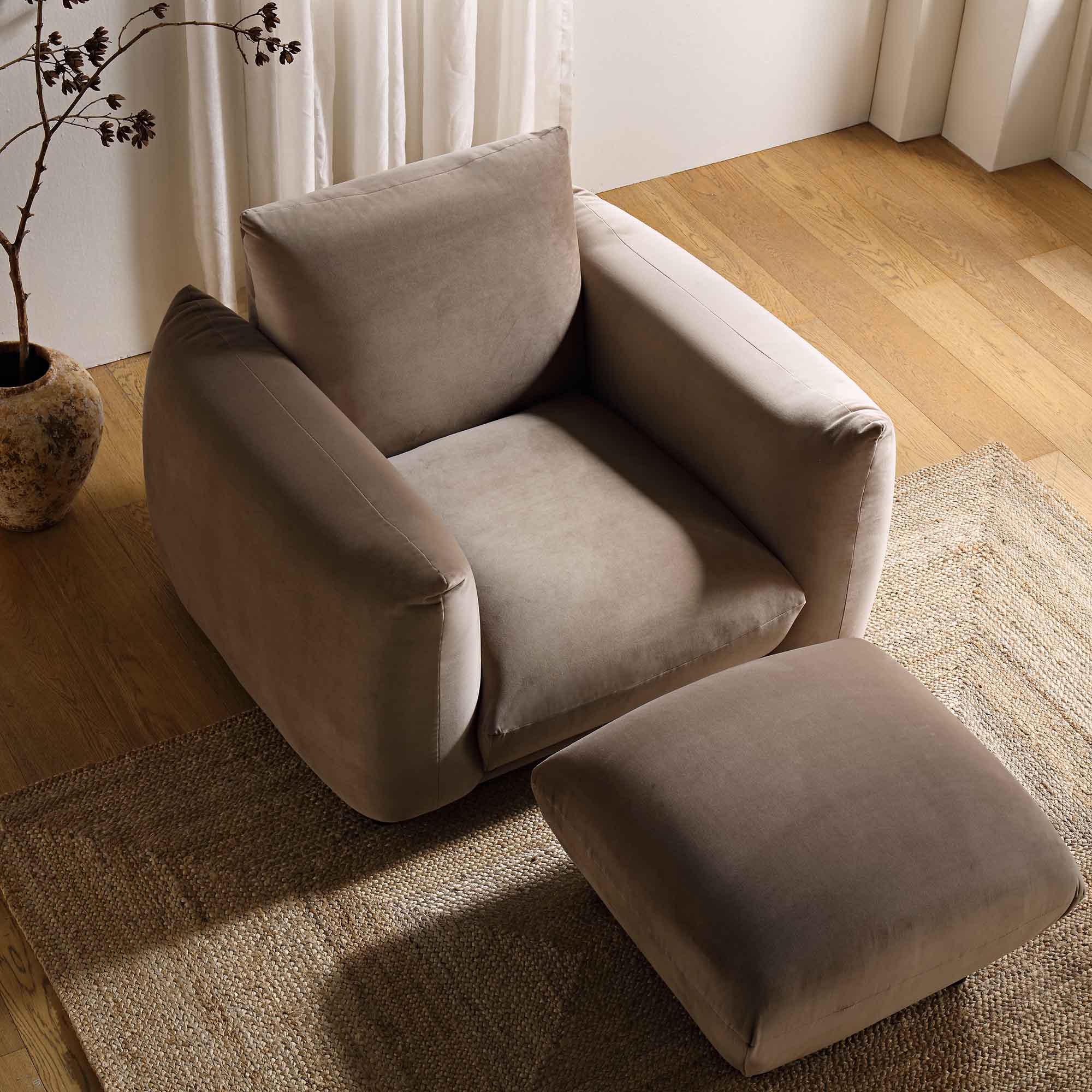 Gianni Armchair, Mink Velvet - Image 4
