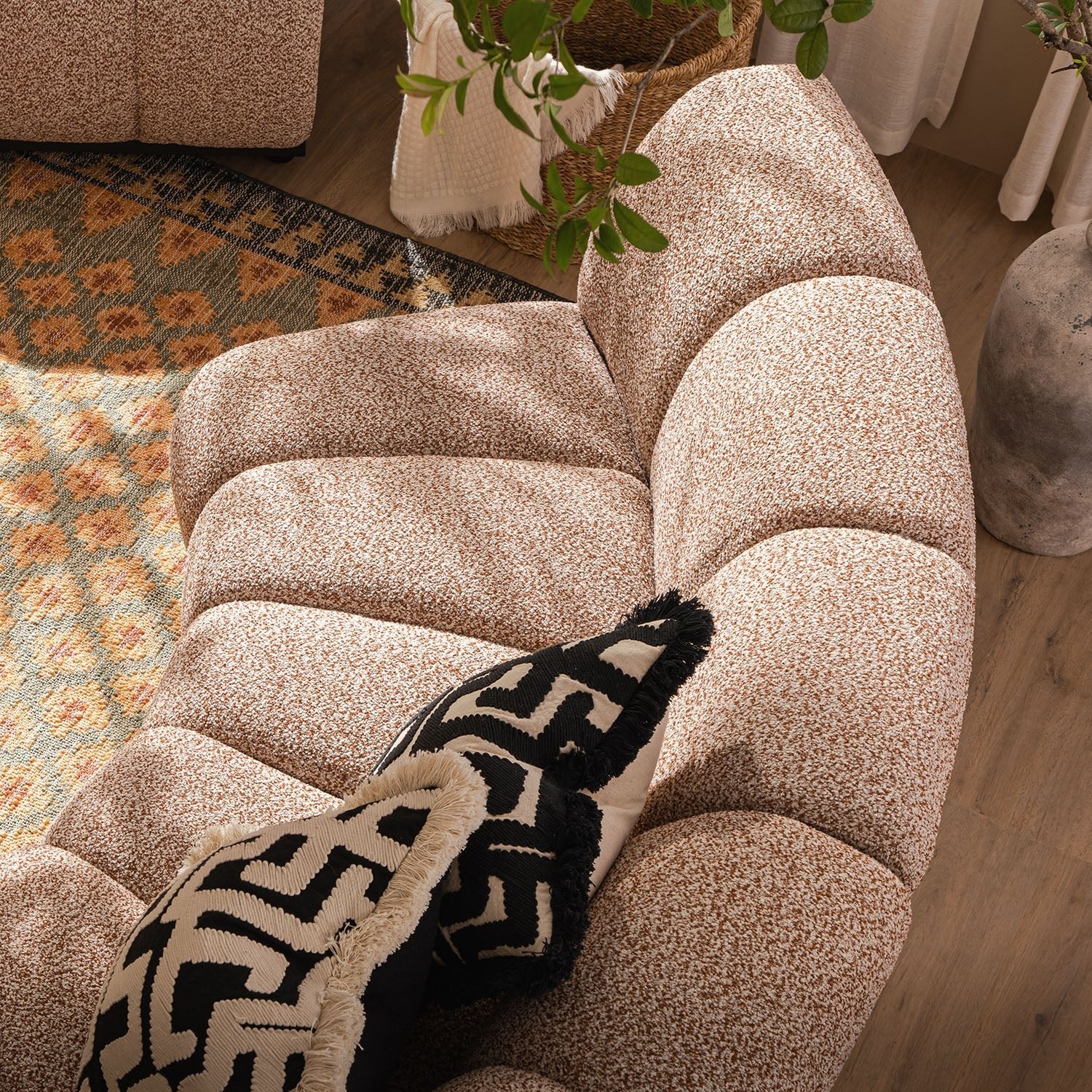 Granvia Musk Blush Boucle Modular Sofa, 2-Seater Curved Sofa - Image 4