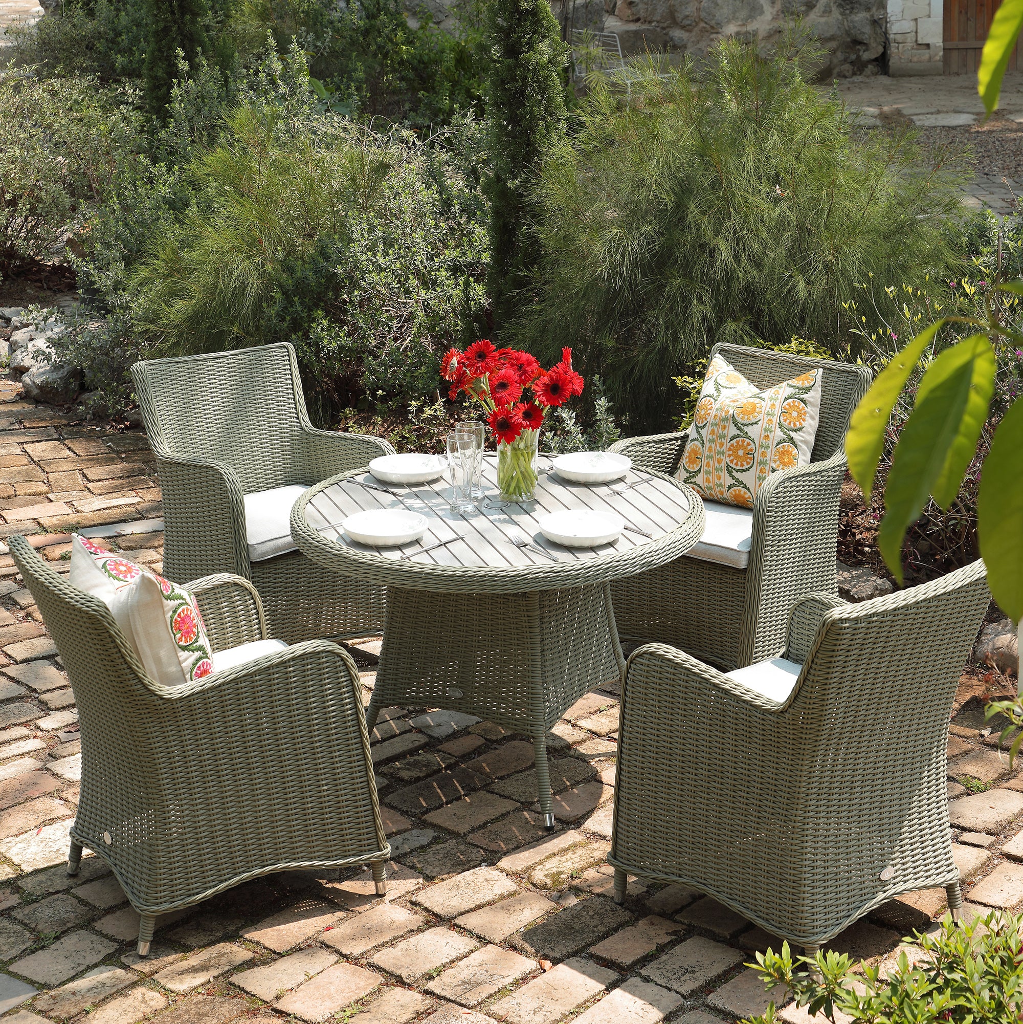 Hampshire 4-Seater Round Wicker Rattan Dining Set, Desert Sage - Image 2