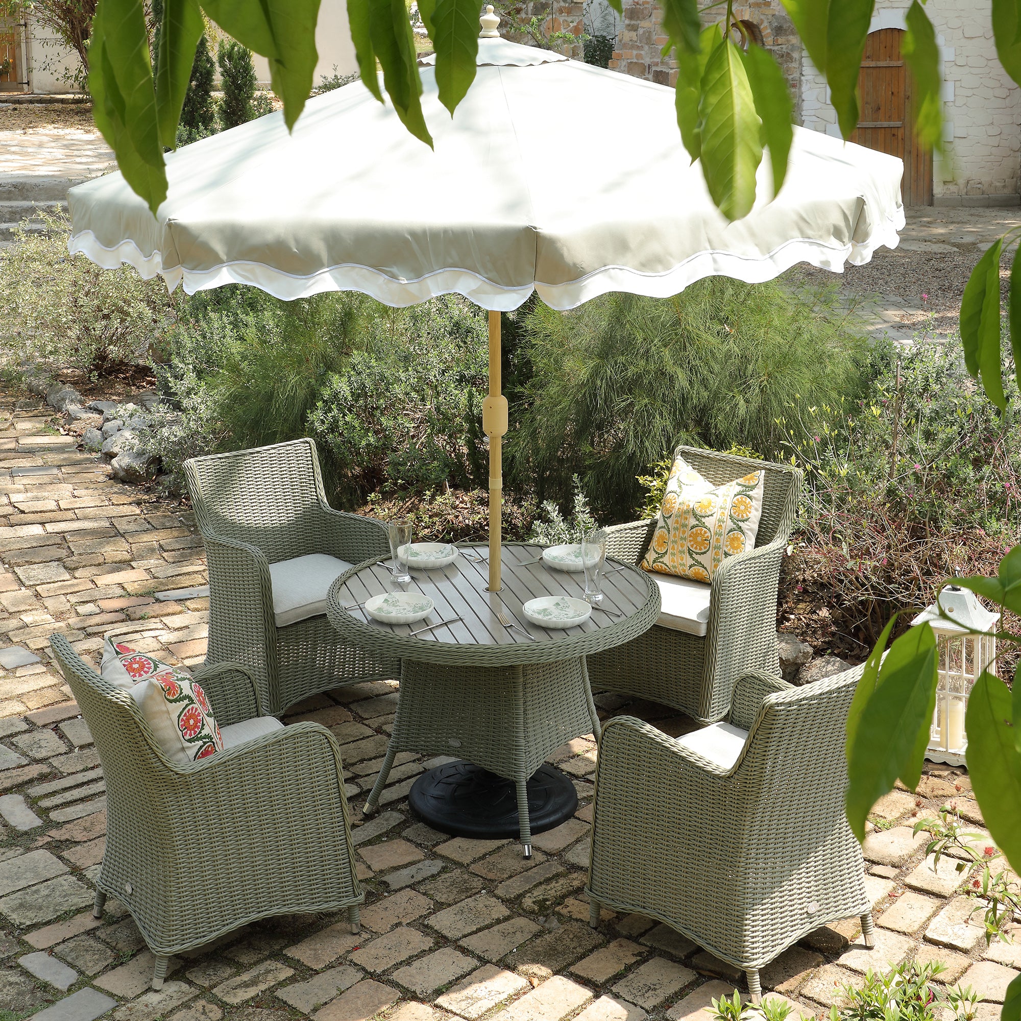 Hampshire 4-Seater Round Wicker Rattan Dining Set, Desert Sage - Image 3