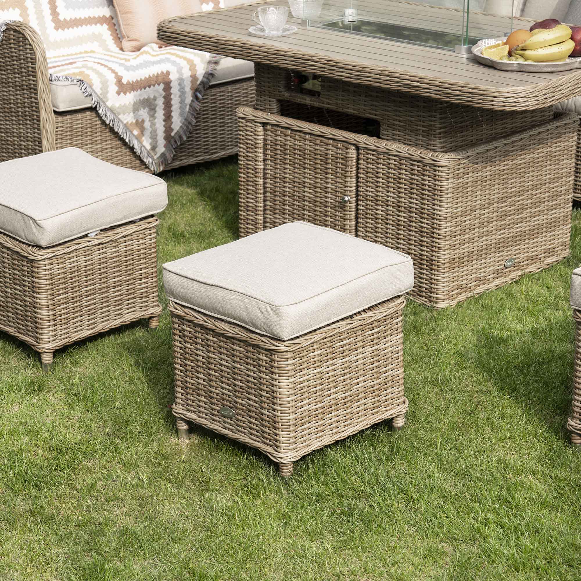 Hampshire Large Corner Round Wicker Rattan Casual Dining Set with Rising Firepit Table, Natural - Image 6