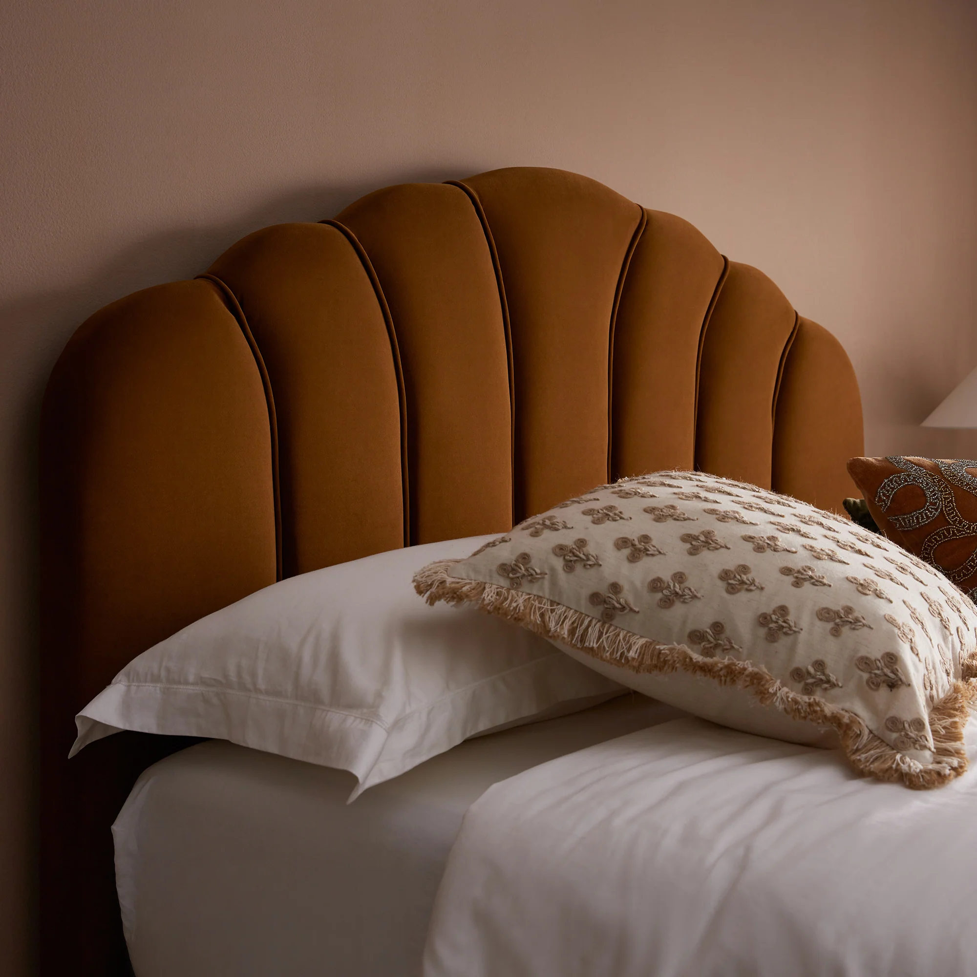 Hana Ottoman Storage Bed, Cinnamon Velvet - Image 4