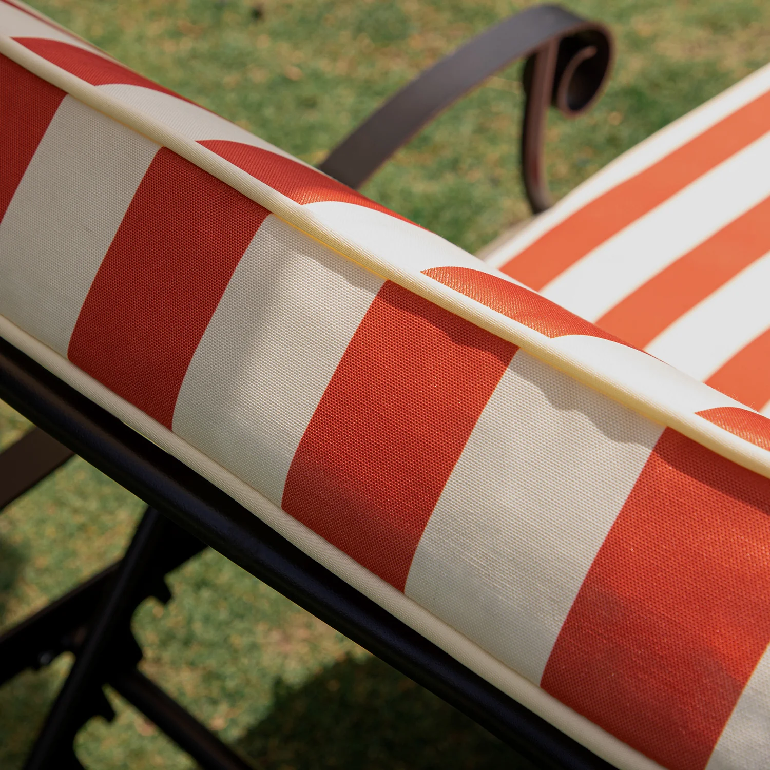 Haymes Metal Sun Lounger with Wheels, Scarlet Stripe - Image 10