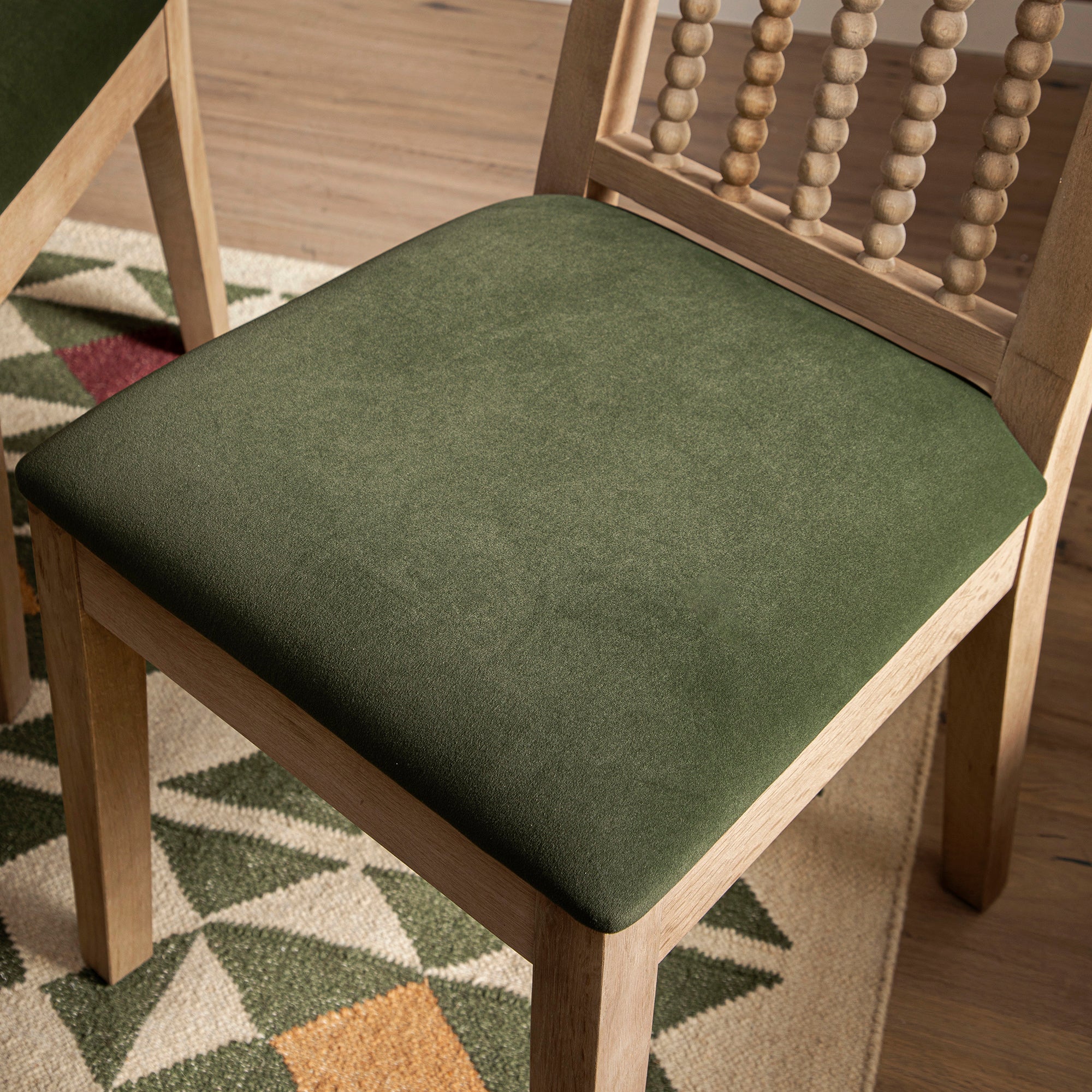 Hemingford Set of 2 Moss Green Velvet Bobbin Spindle Washed Oak Dining Chairs - Image 9