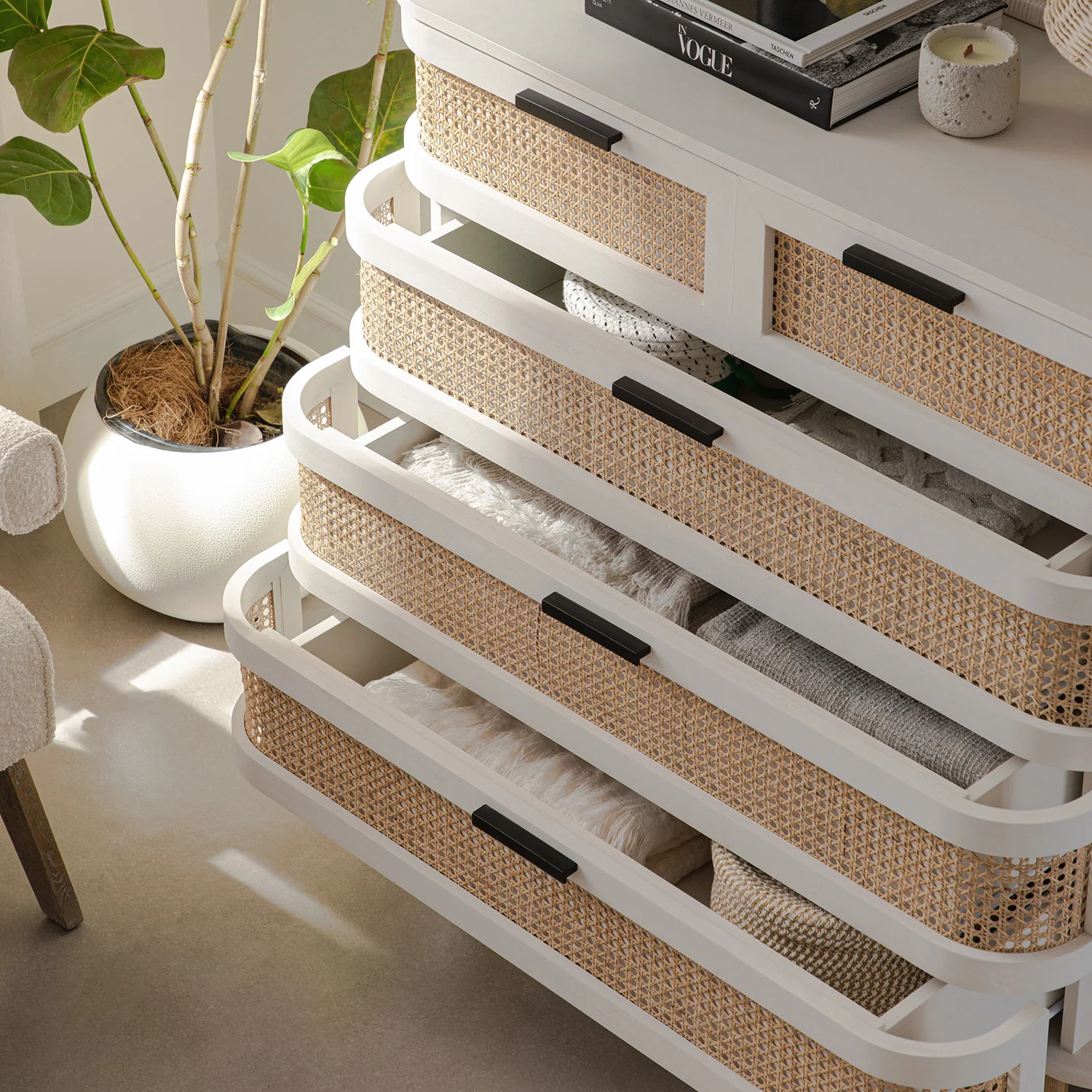 Izzy Curved Rattan Chest of 5 Drawers, White - Image 5