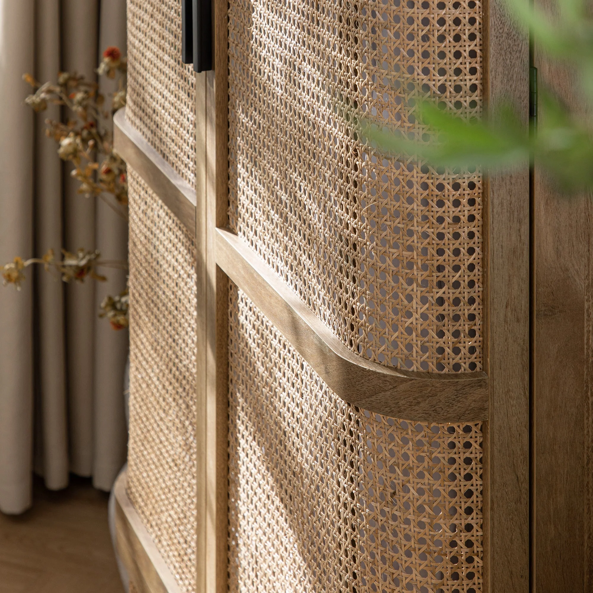 Izzy Curved Rattan Double Wardrobe, Natural - Image 7