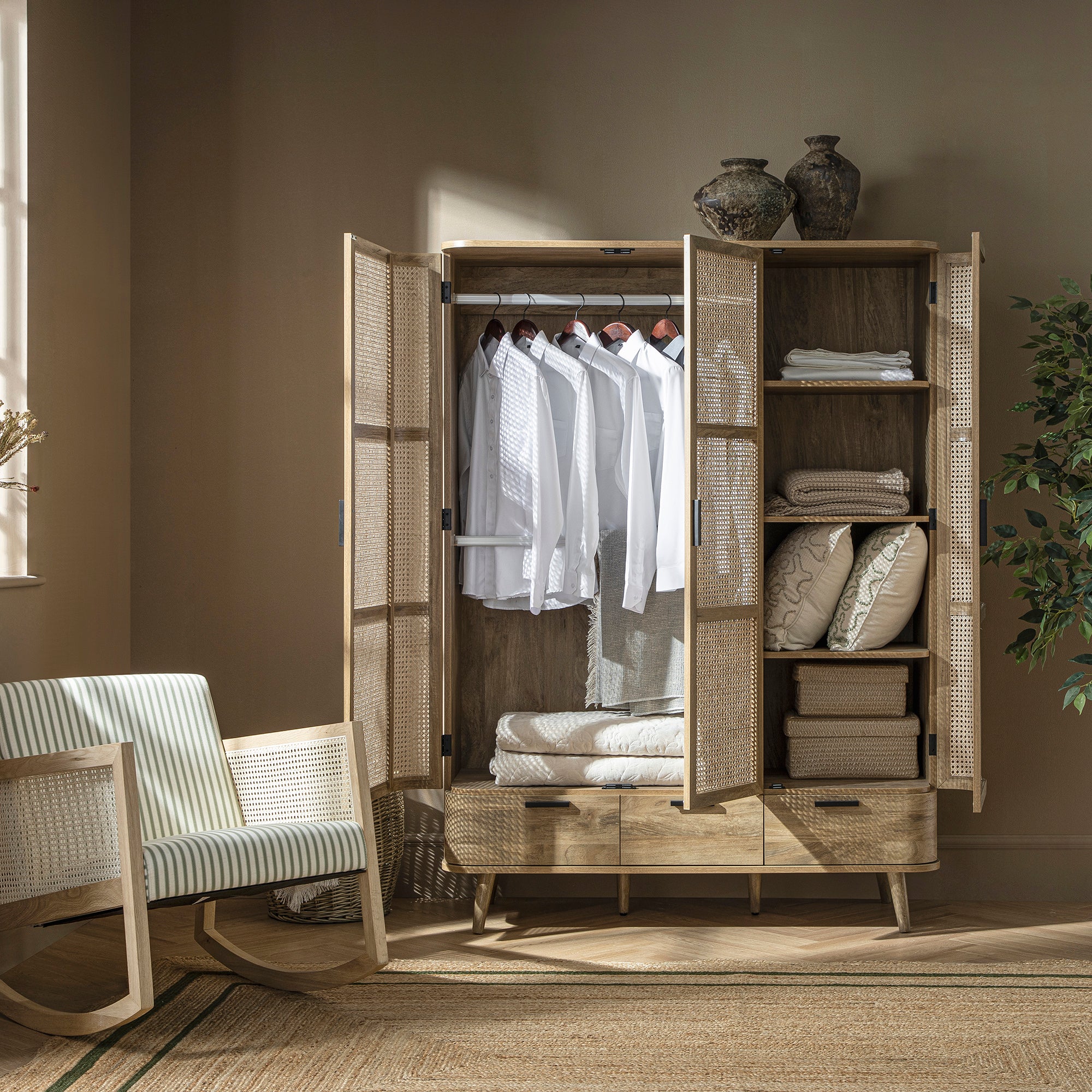Izzy Curved Rattan Triple Wardrobe, Natural - Image 3