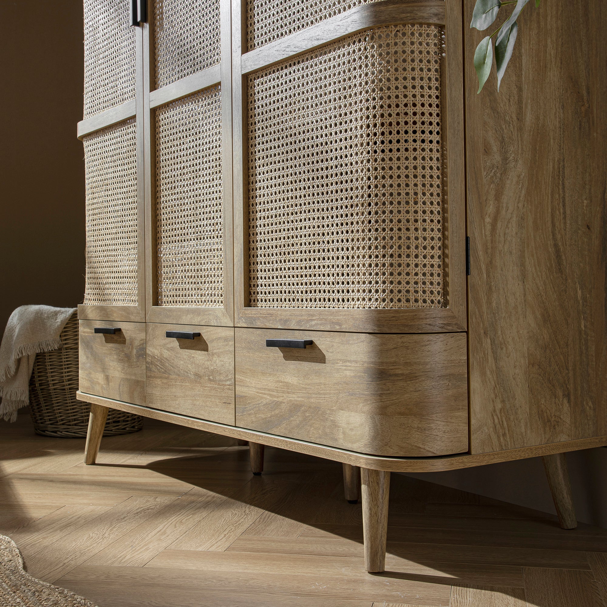 Izzy Curved Rattan Triple Wardrobe, Natural - Image 6