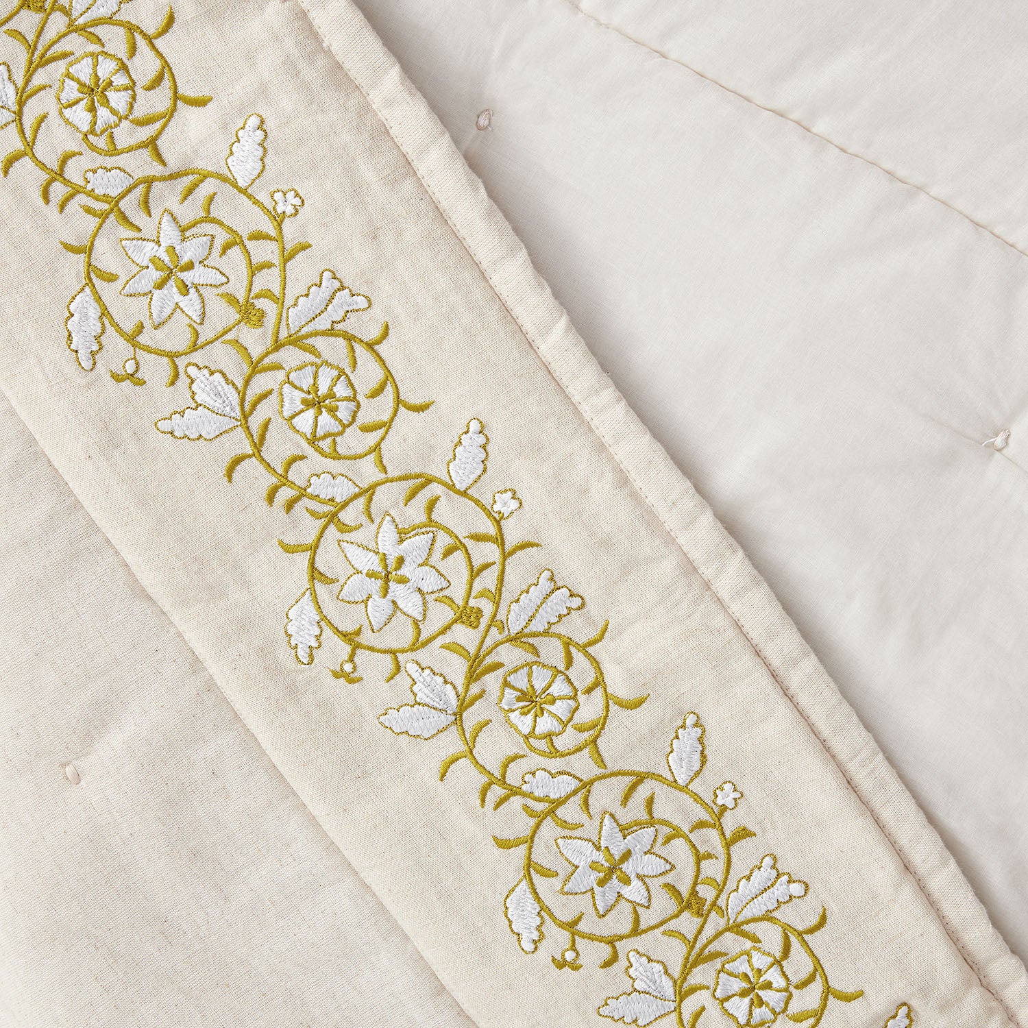 Jasmina Cream Floral Embroidered Quilted Linen Blend Bedspread - Image 3
