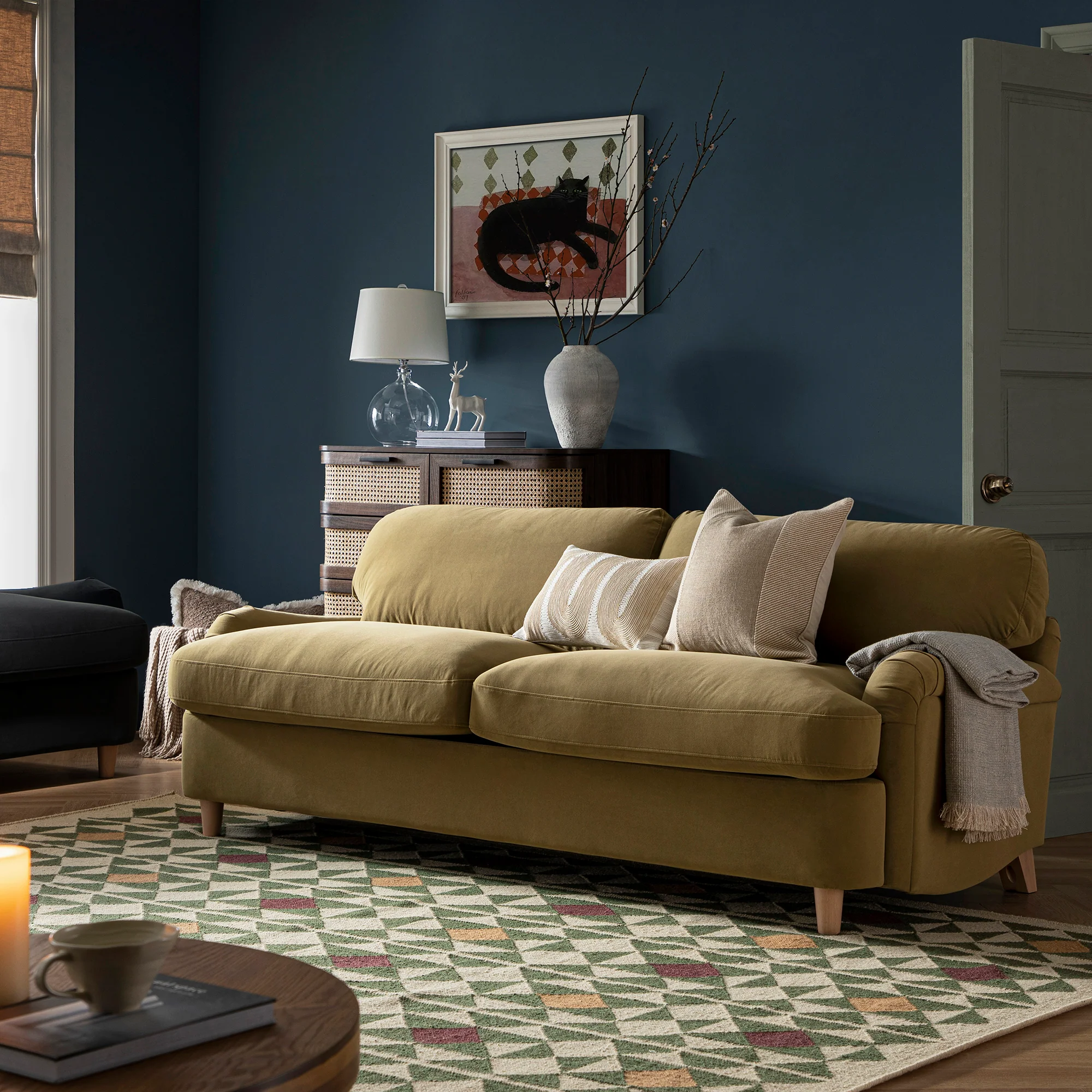 Kamala Geometric Handwoven Wool Rug - Image 2