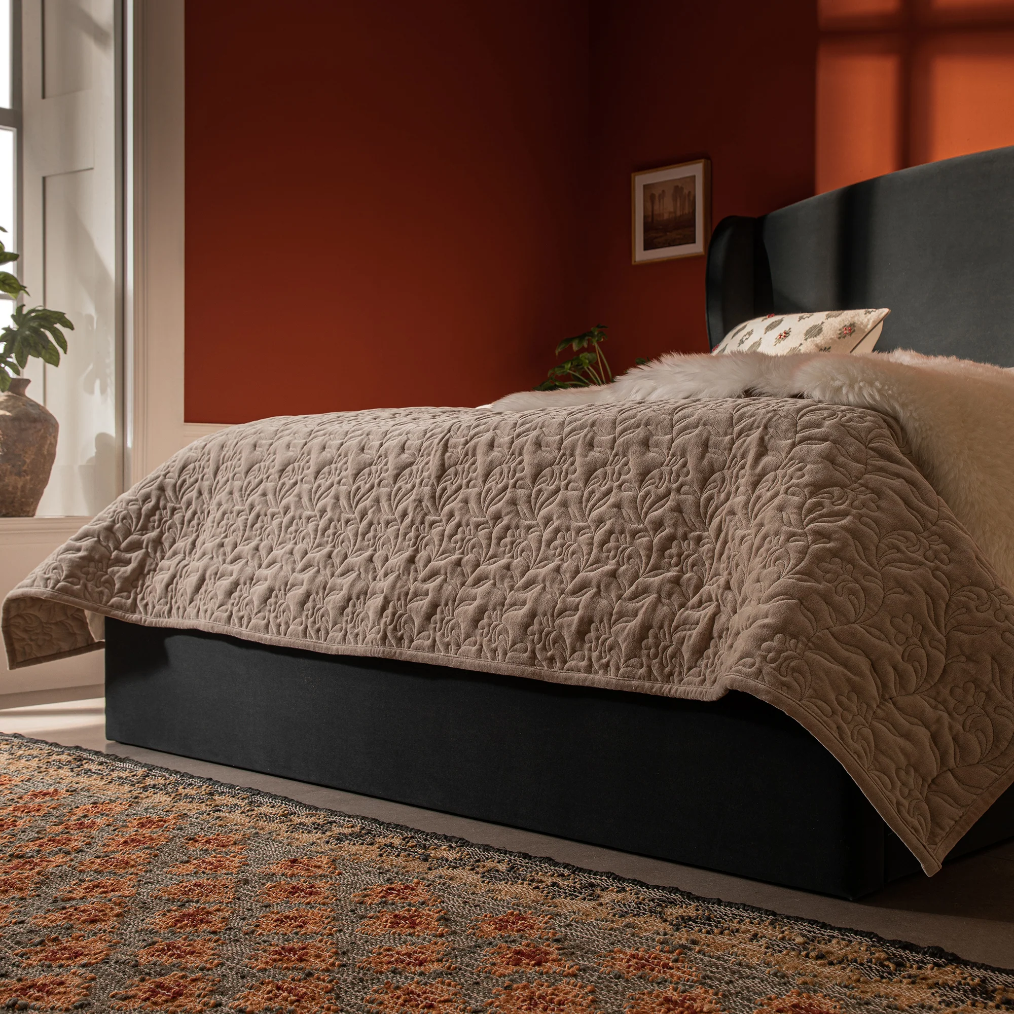 Kimberly Winged Upholstered Storage Bed, Aegean Blue Velvet - Image 7