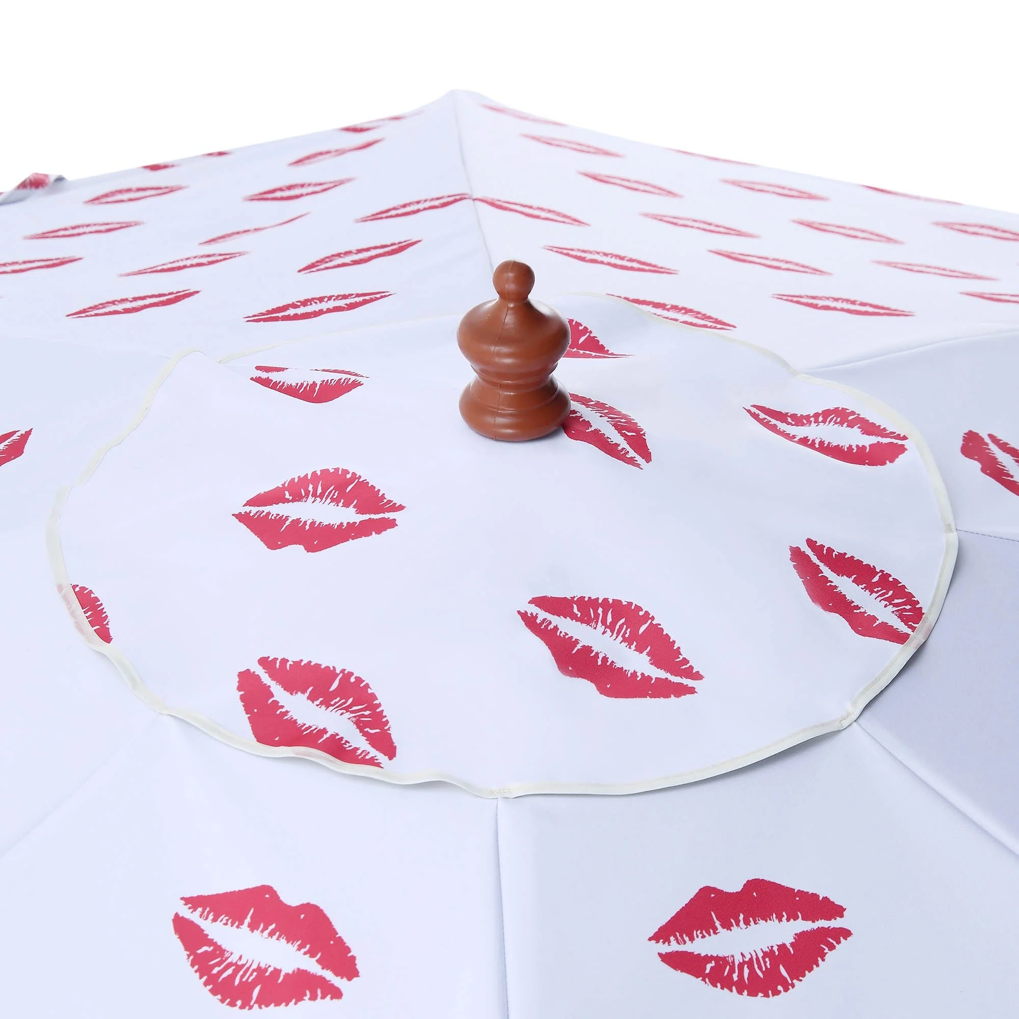 Kisses 2.6M Octagonal Parasol with Aluminium Tilt - Image 9