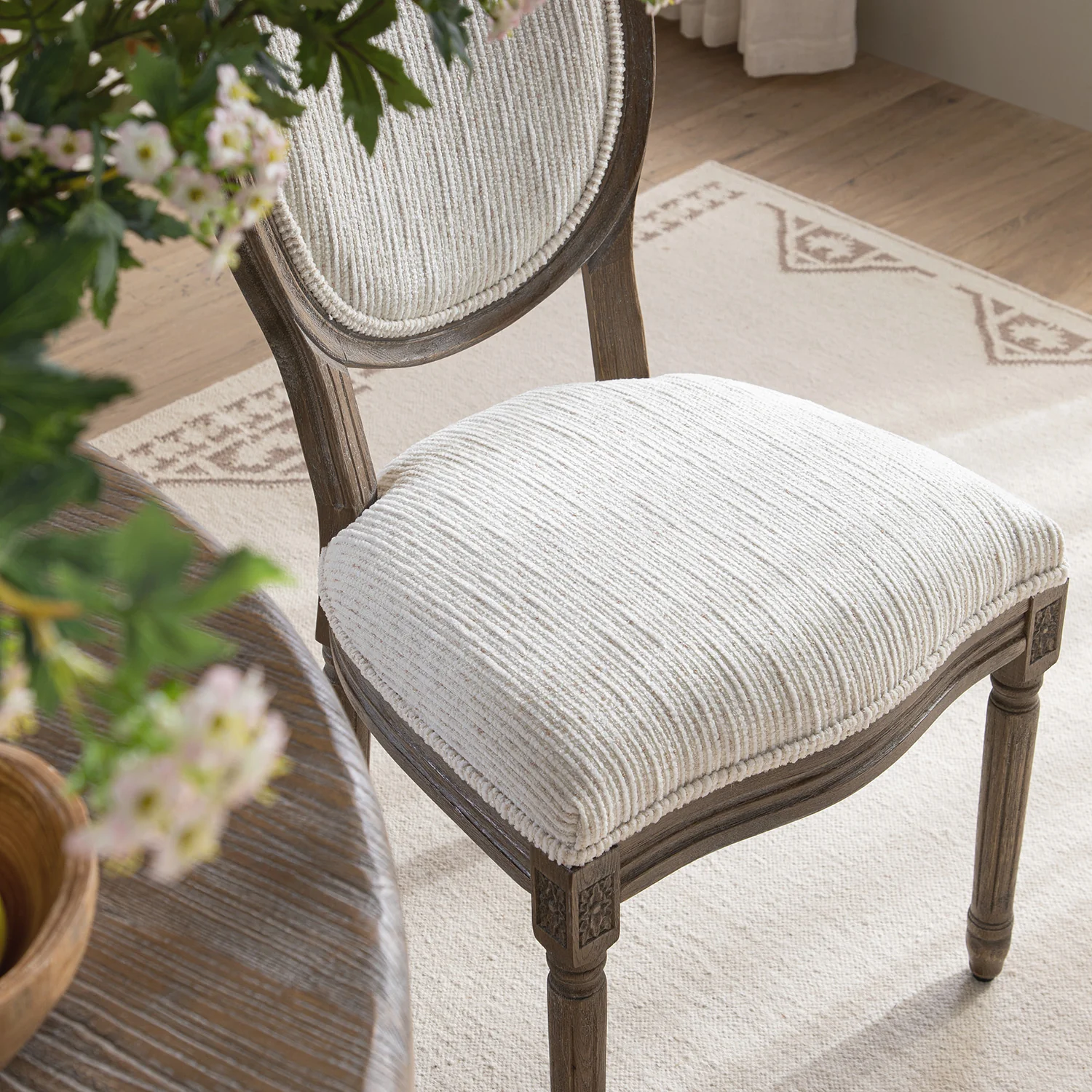 Lainston Set of 2 Classic Weathered Oak Dining Chairs, Beige Textured Fabric - Image 4