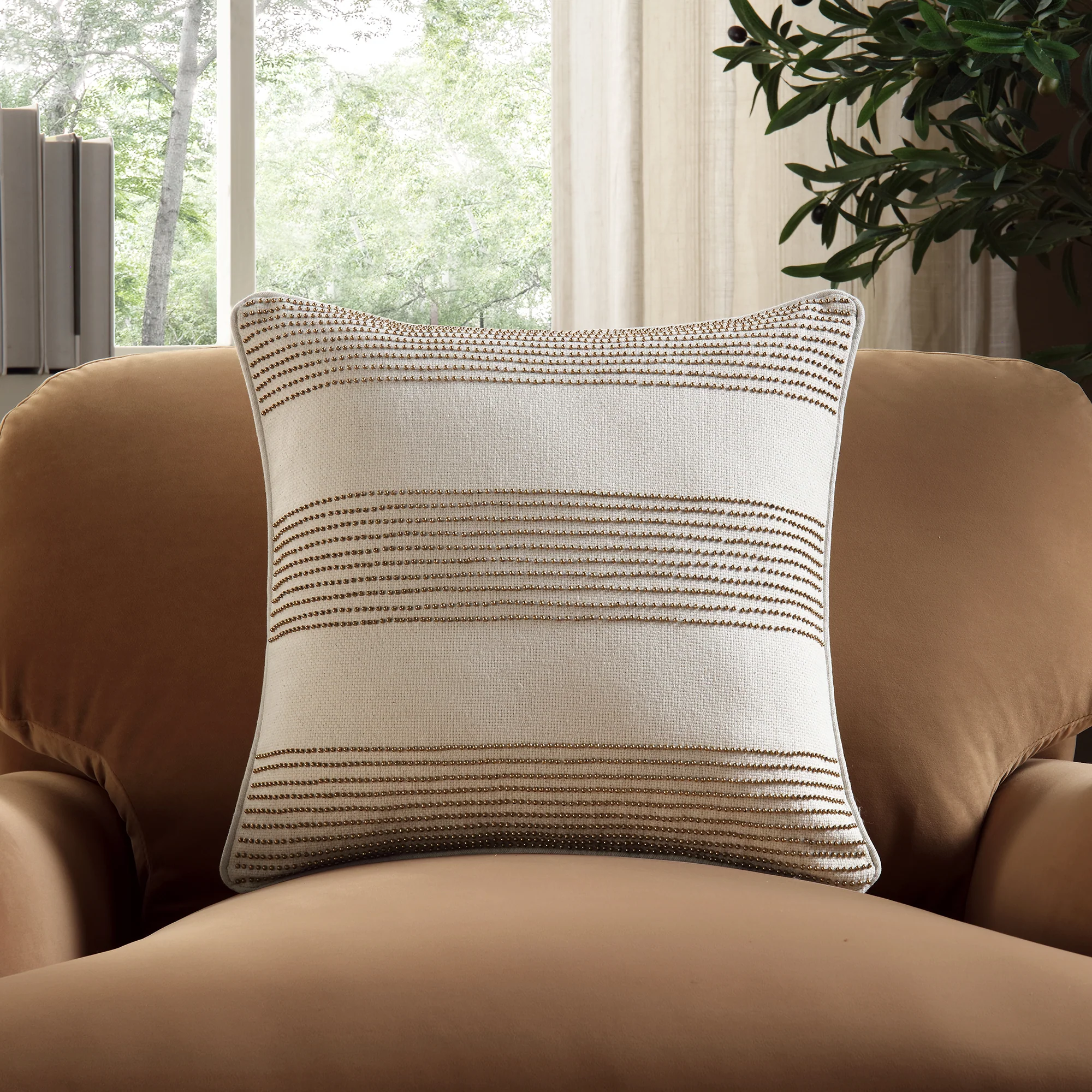 Luxe Collection Josie Hand Beaded Cushion - Image 3