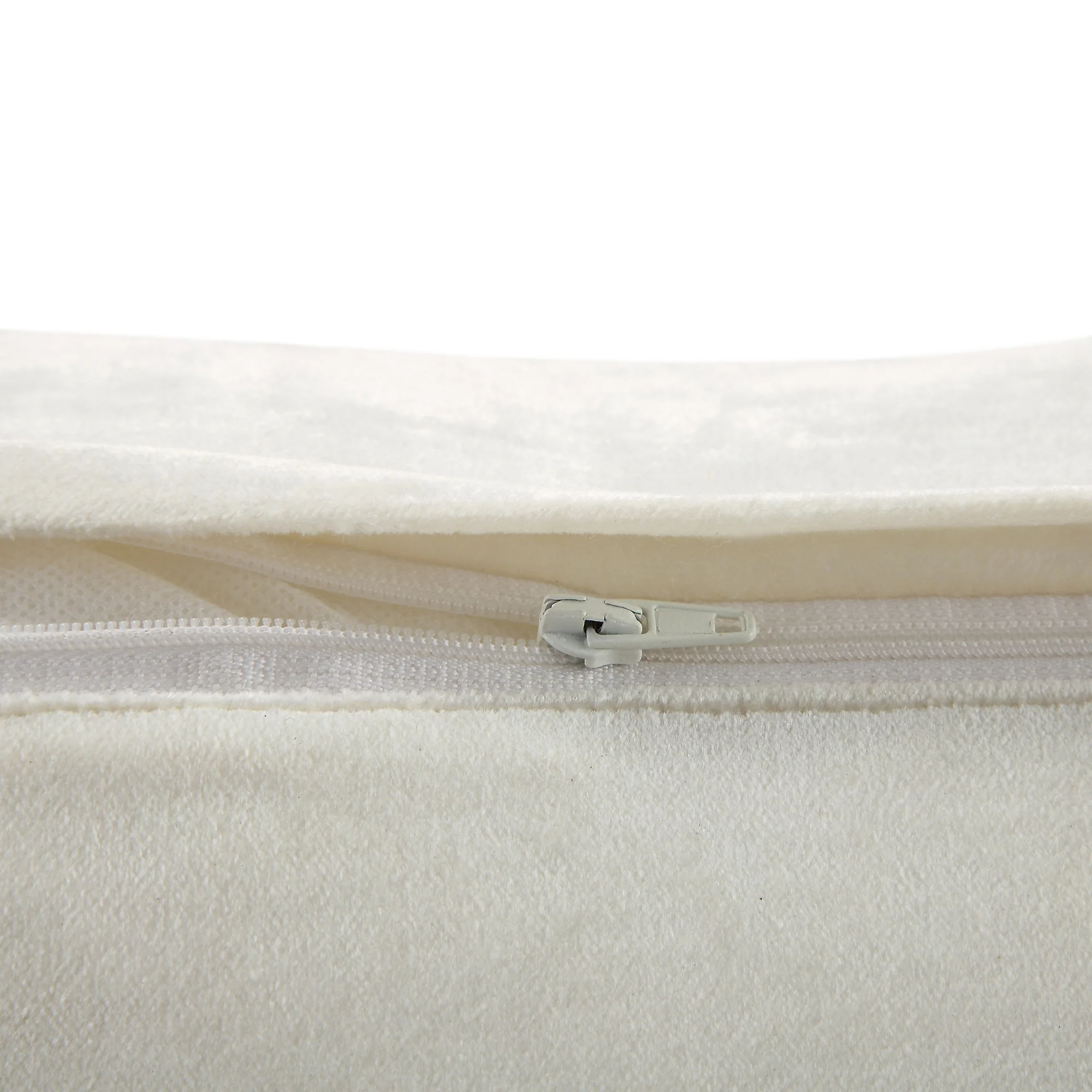 Luxe Collection Odilla Sparkle Cord Velvet Cushion - Image 8