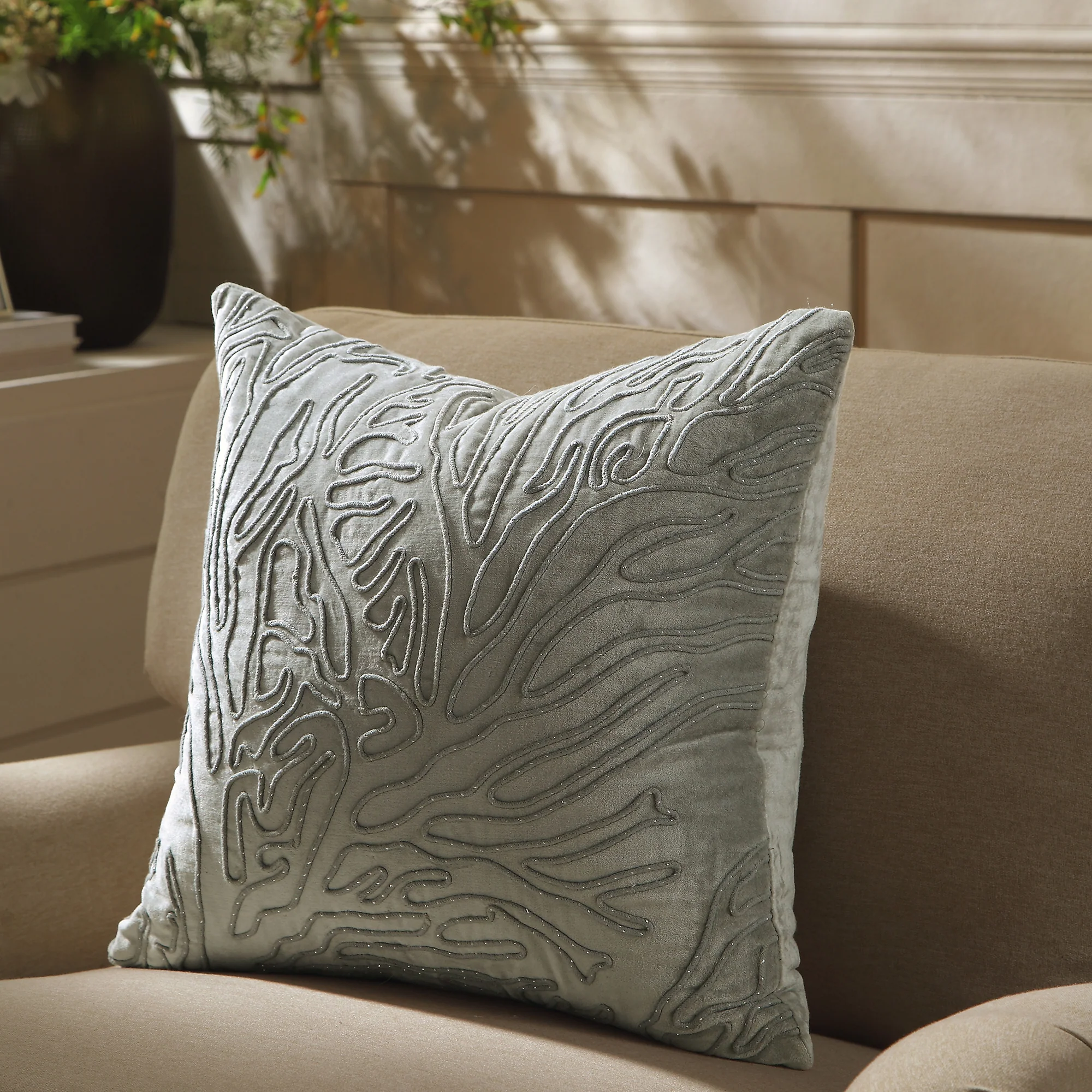 Luxe Collection Wiggle Sparkle Cord Velvet Cushion - Image 2