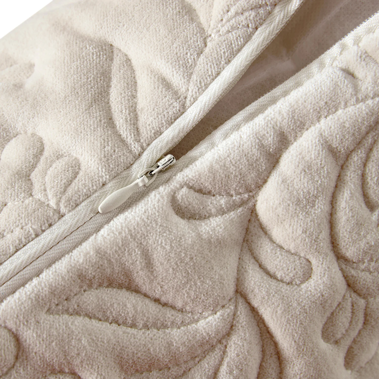 Maison Cream Floral Quilted Cotton Velvet Cushion - Image 4
