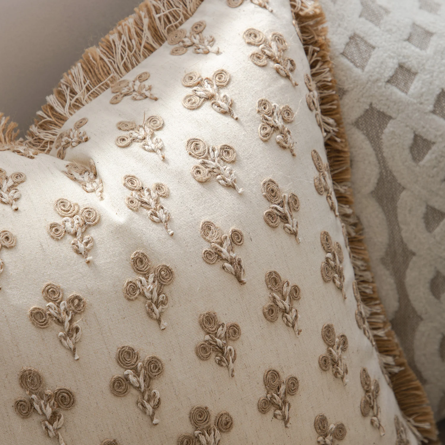 Maison Neutral Betsy Jute Floral Fringed Cushion - Image 2