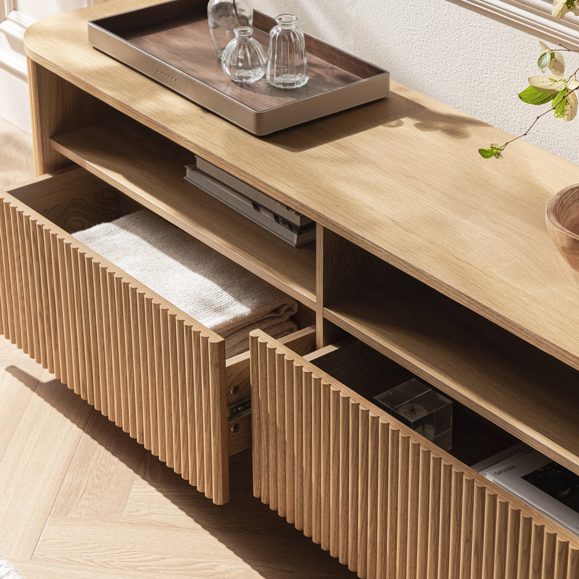 Maru 162cm TV Unit with Drawers, Oak - Image 5