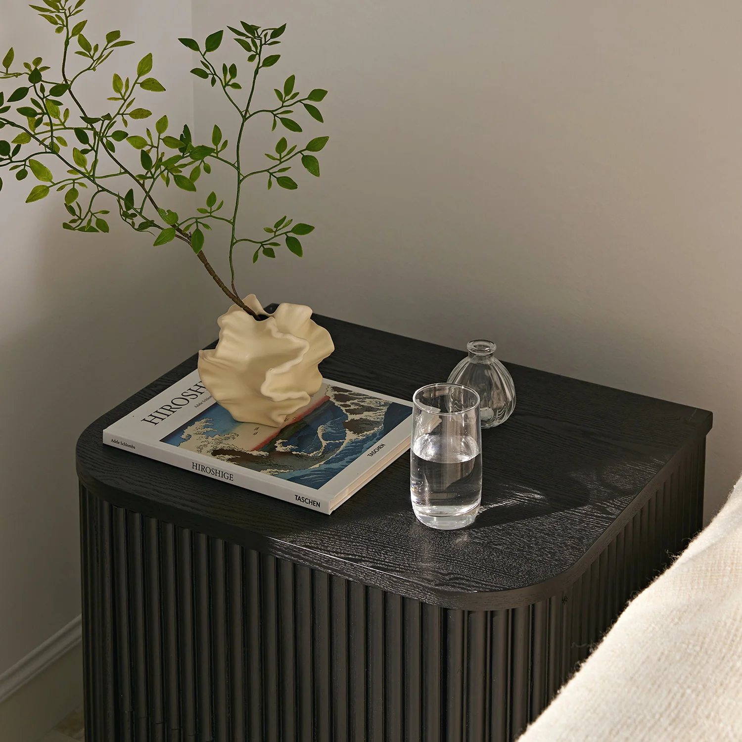 Maru 2-Drawer Bedside Table, Black - Image 3
