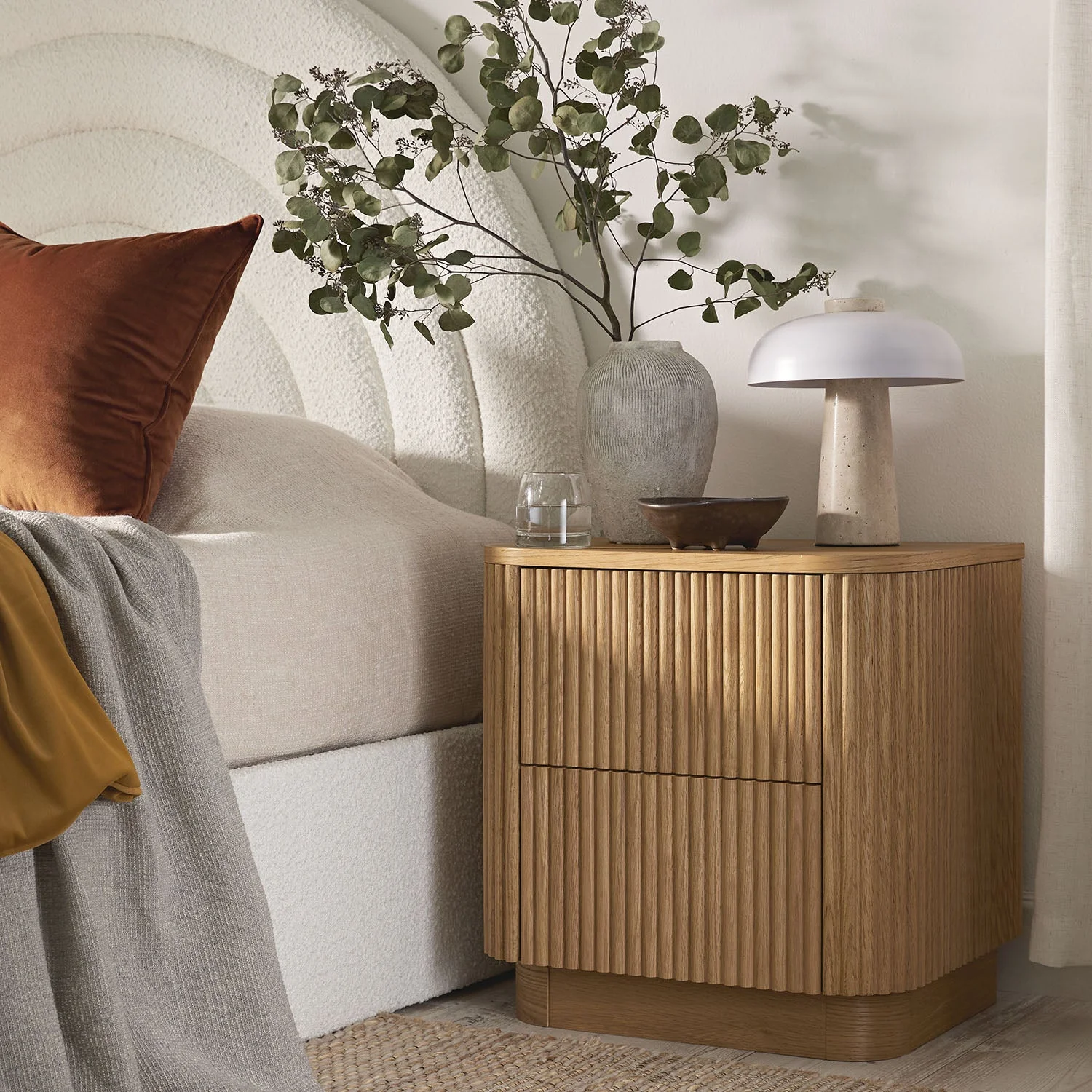 Maru 2-Drawer Bedside Table, Oak - Image 2