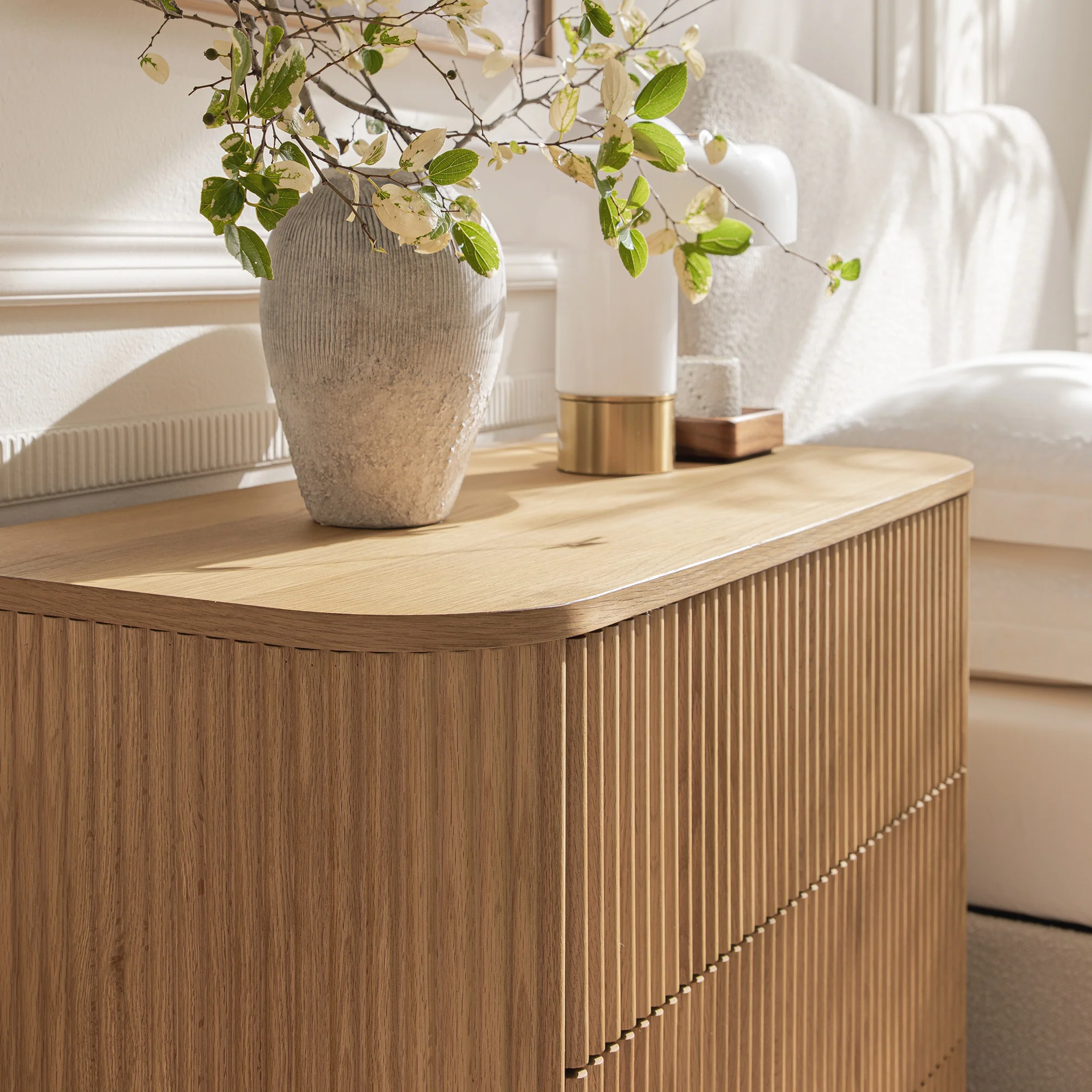 Maru Chest of 3 Drawers, Oak - Image 4