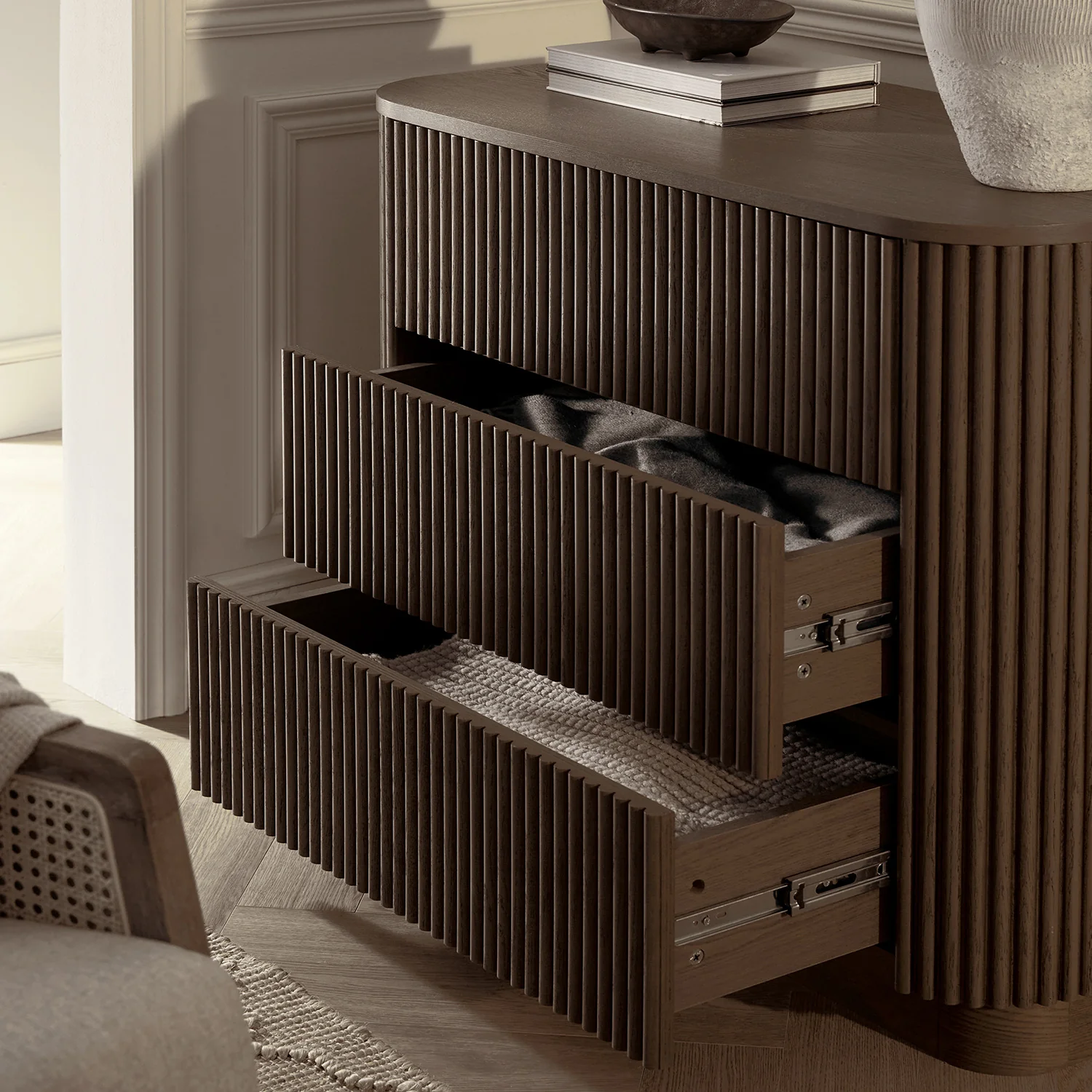 Maru Chest of 3 Drawers, Silver Oak - Image 3