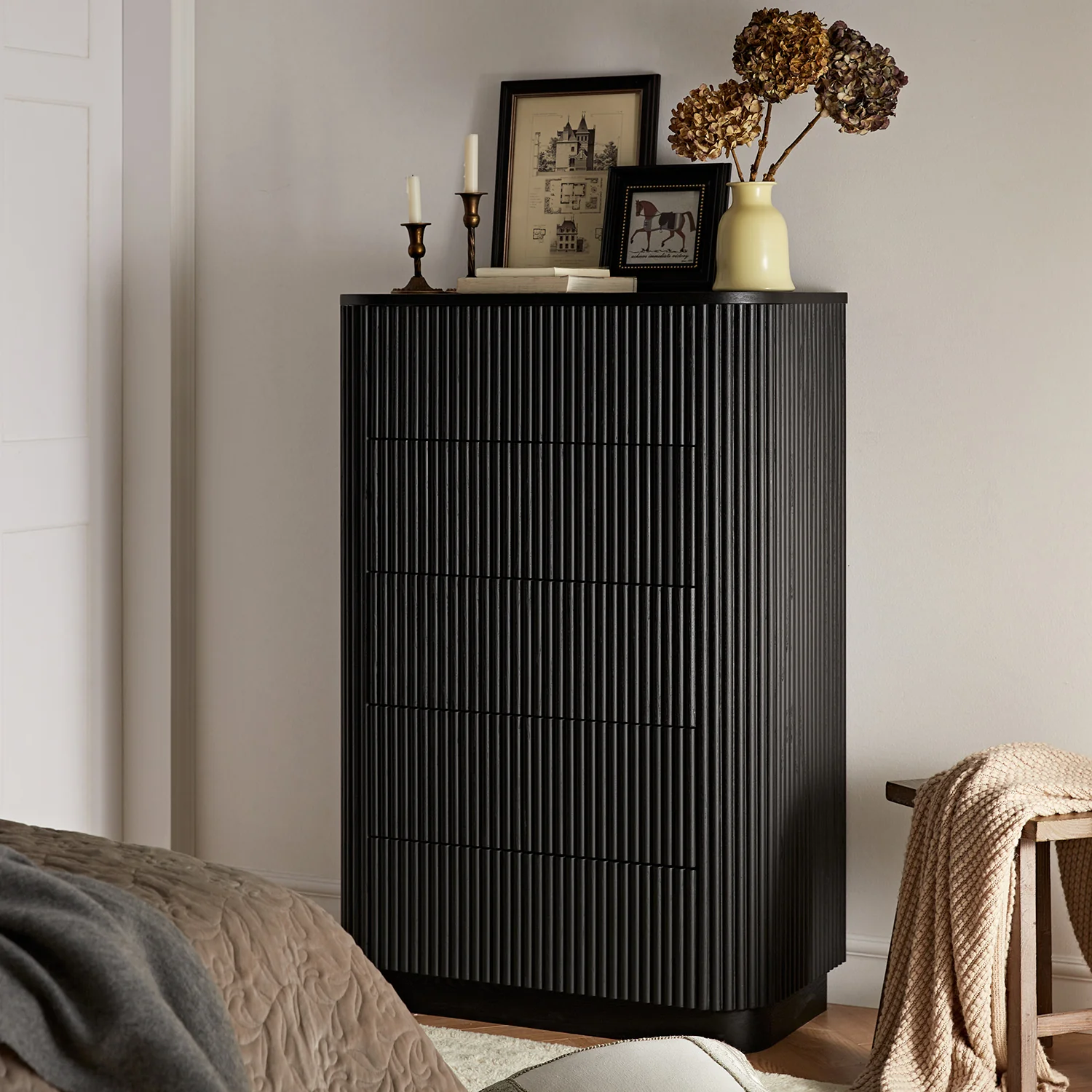 Maru Chest of 5 Drawers, Black - Image 2